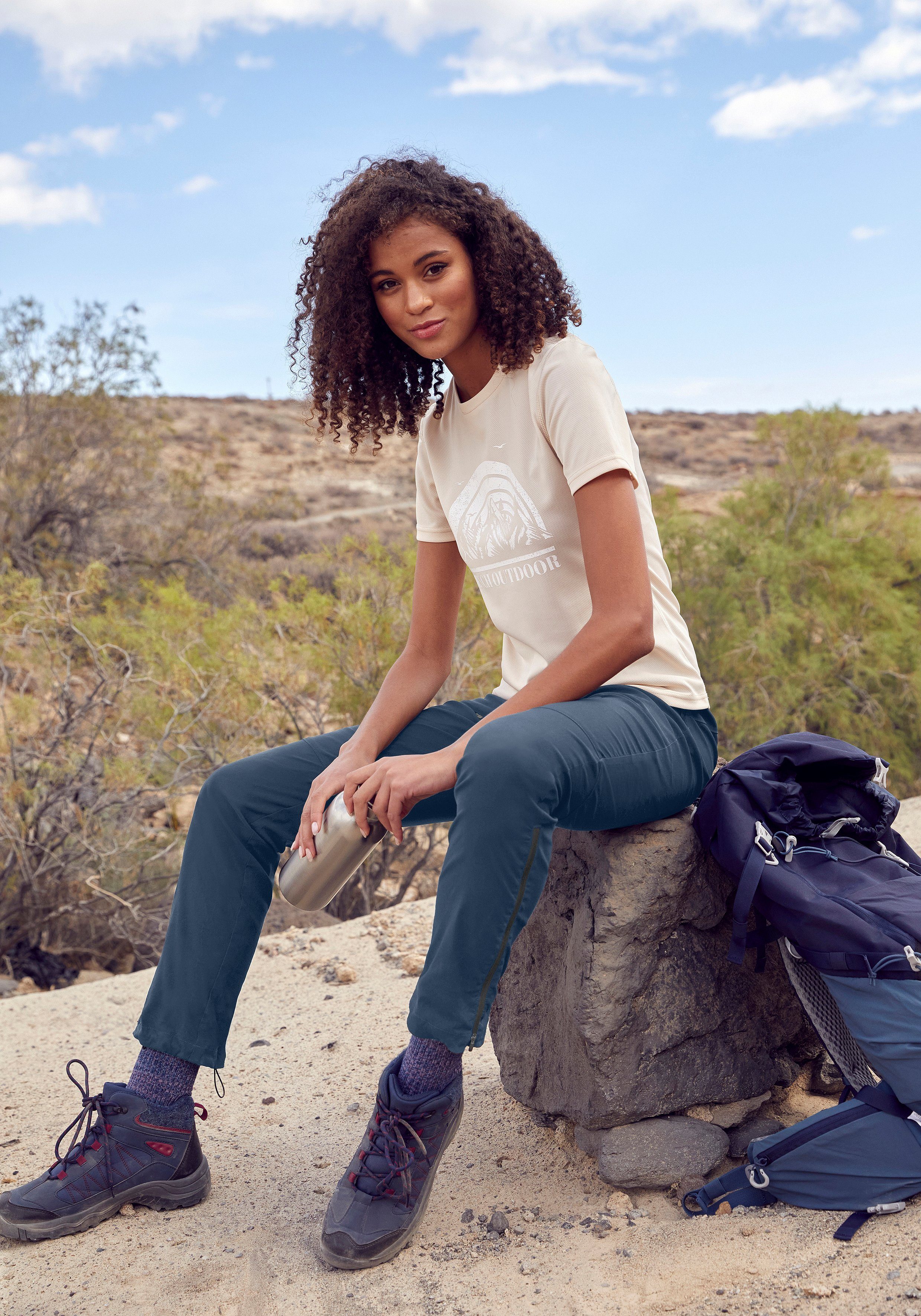 LASCANA ACTIVE Trekkinghose mit 3 Zipper Taschen