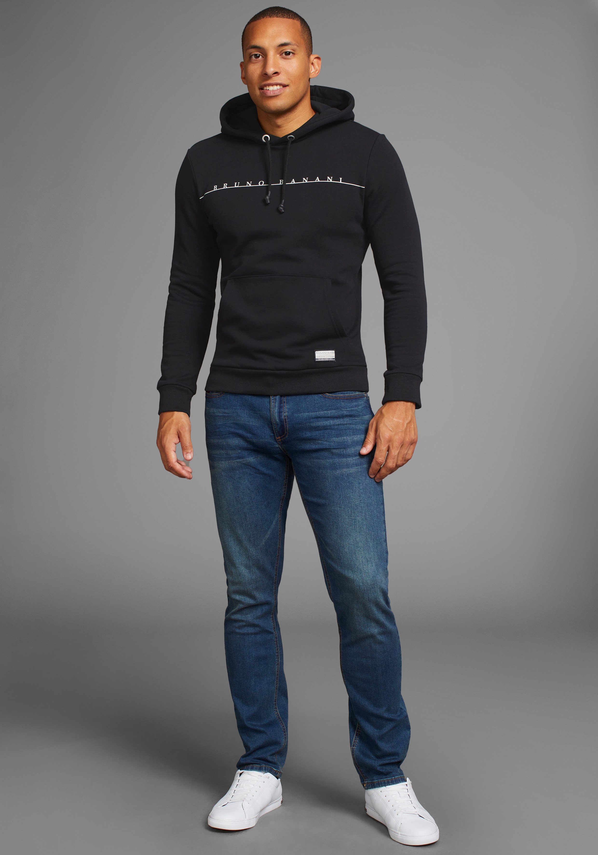 Bruno Banani Kapuzensweatshirt mit modernem Logodruck – Bild 4 von 5