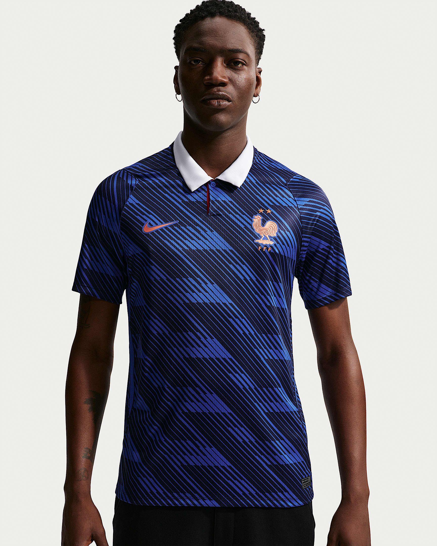Nike Fußballtrikot Frankreich 2026 Heim Replika-Fußballtrikot (Herren) mit Dri-FIT-Technologie, atmungsaktiv, leichtes Material