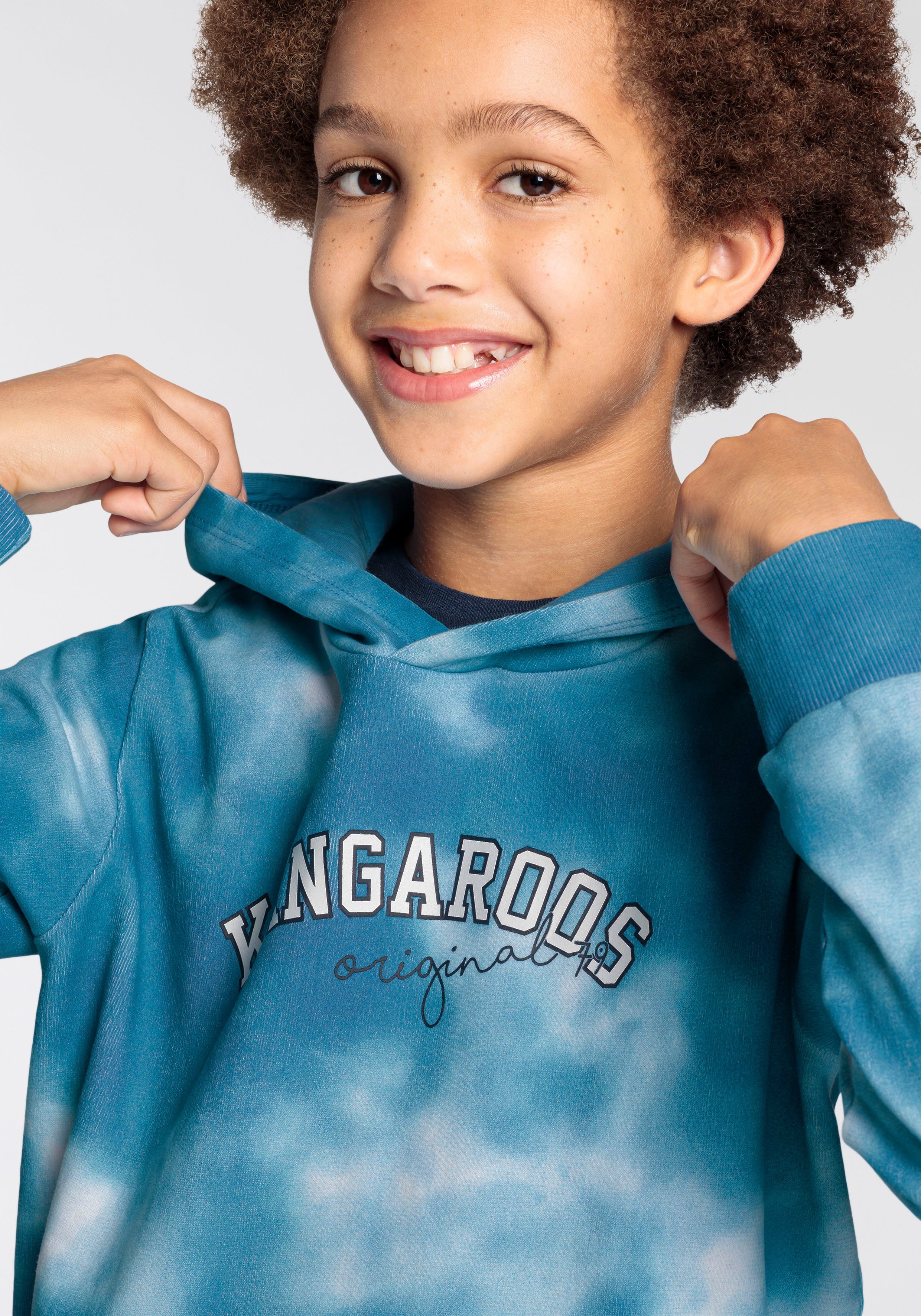 mit KangaROOS Kangaroos allover Jungen, Batik-Print Kapuzensweatshirt