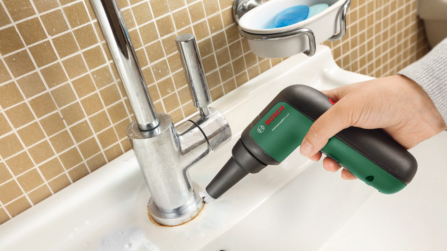 Bosch Home & Garden Akku-Oberflächenbürste UniversalBrush Set, mit verschiedenem Zubehör und Aufbewahrungstasche – Bild 4 von 5