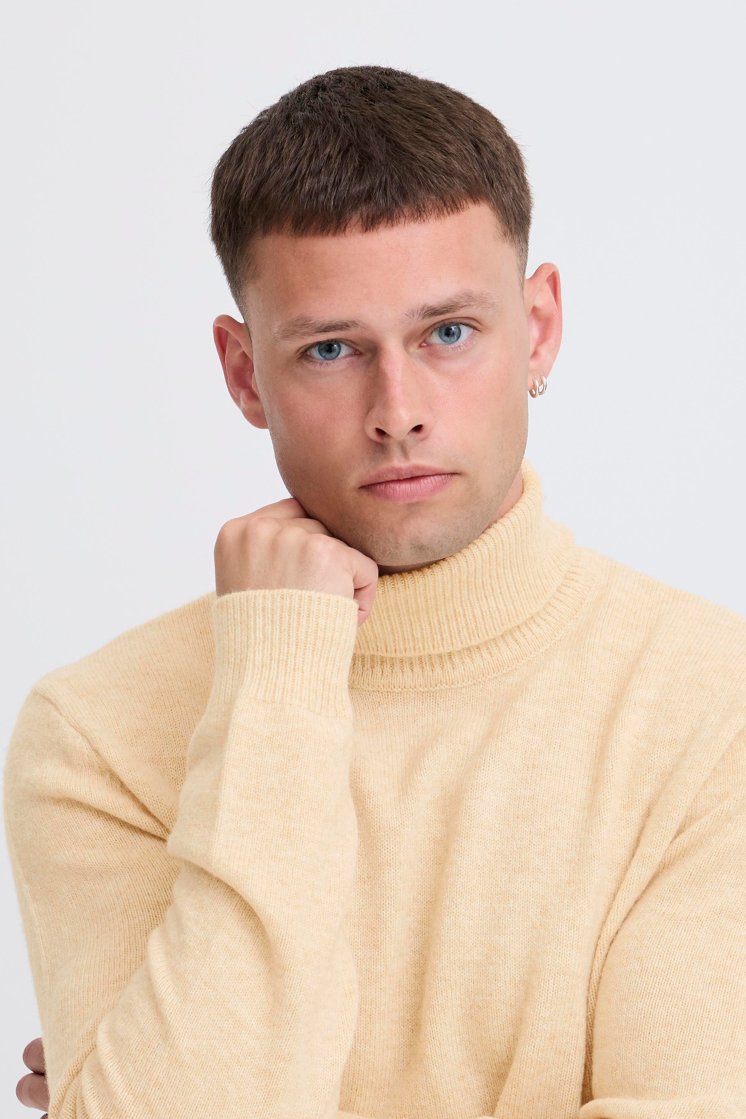Blend Rollkragenpullover BHBRANKO ROLL KNIT mit Markenlabel, aus Wollmischung, Regular Fit, hüftlang