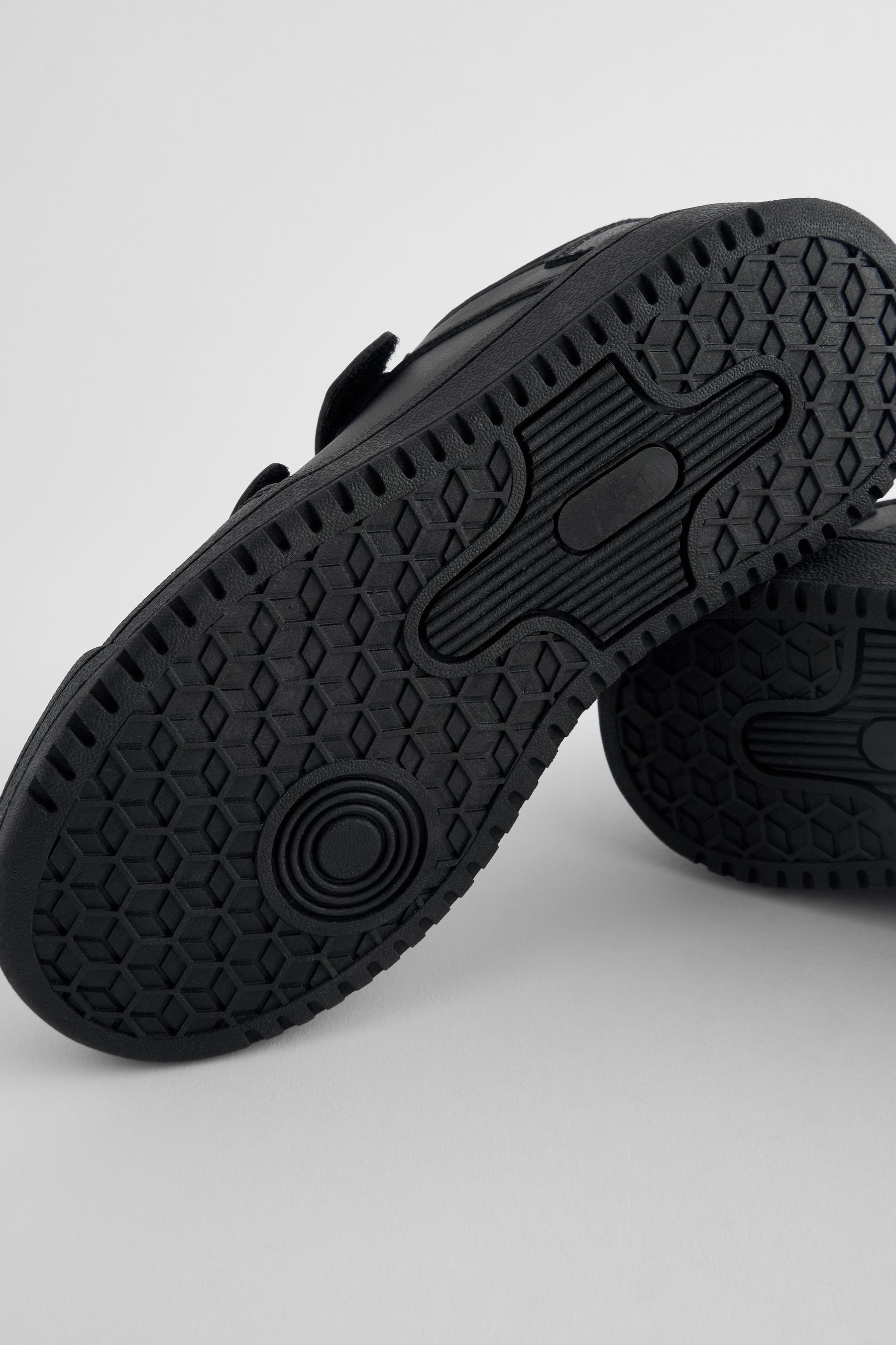 Next Lederschuhe, 2 Klettriemen extra weite Passform Klettschuh (1-tlg)