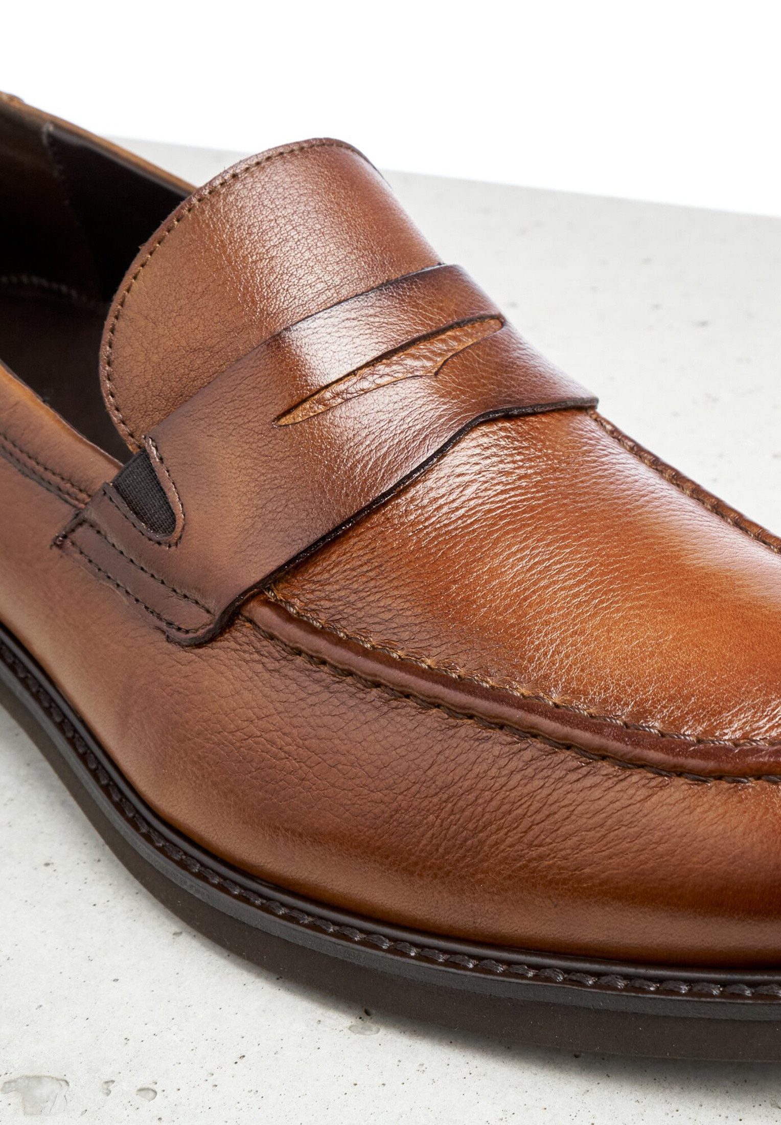 Lloyd Loafer "REG" Loafer mit modernem Design