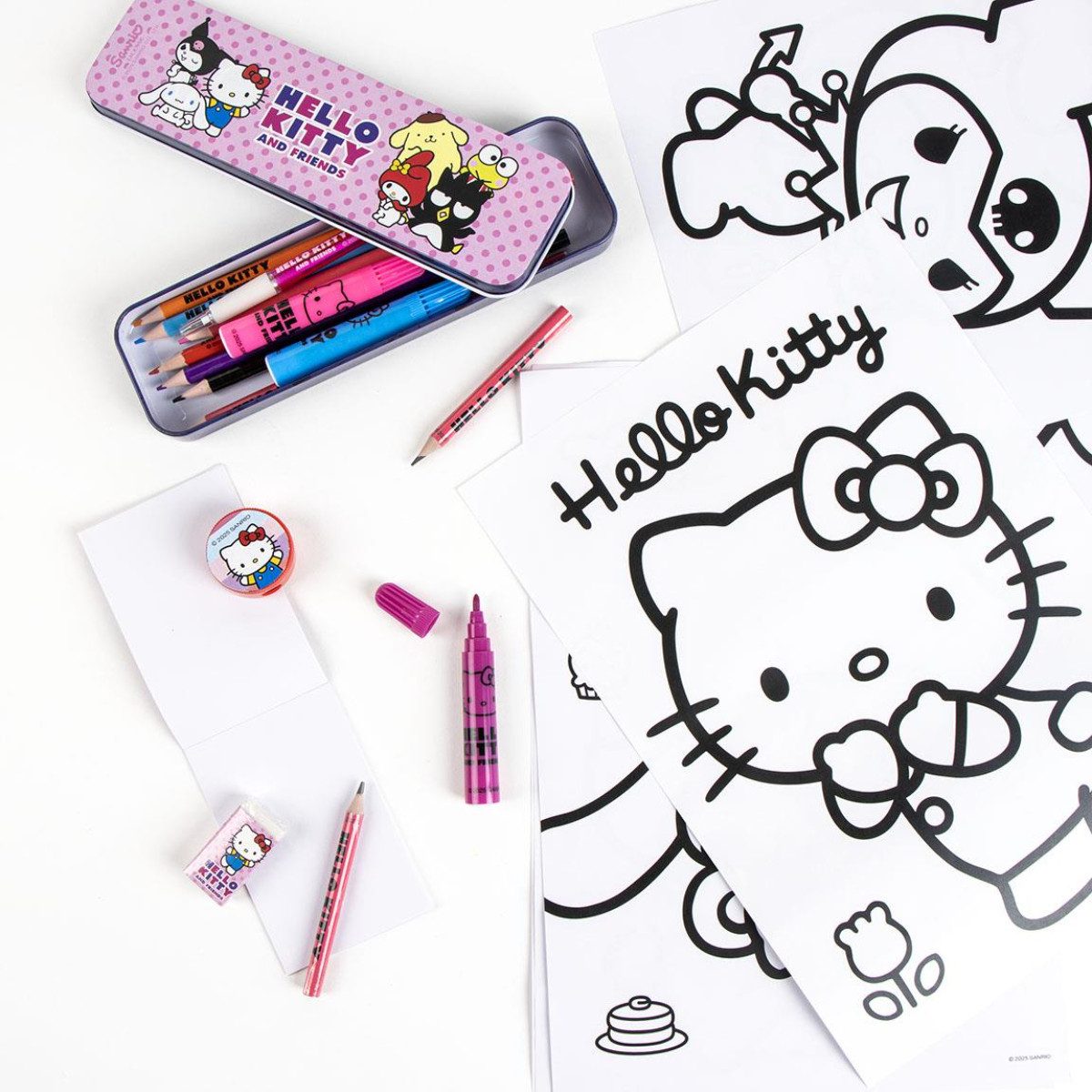 Cerda Schreibtischunterlage Hello Kitty Mal- und Schreibwaren-Set – Kinder Kreativset mit Zubehör – Bild 5 von 5