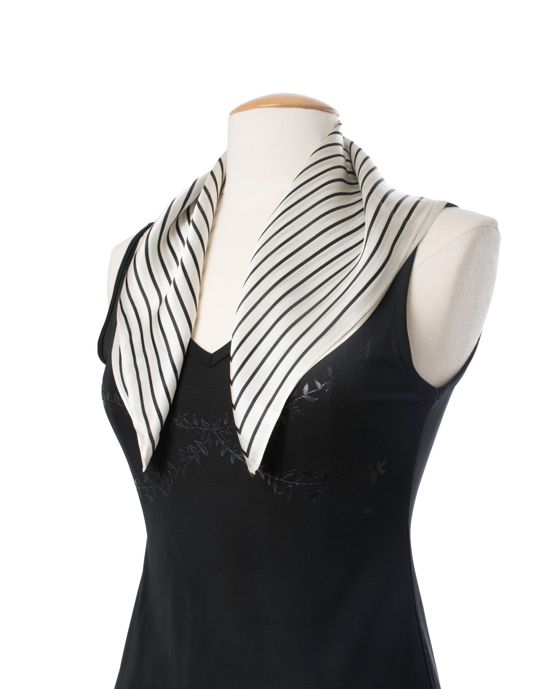 MayTree Seidentuch Seidentuch quadratisch Zen 53x53, (Stück), 100% Seide, T günstig online kaufen