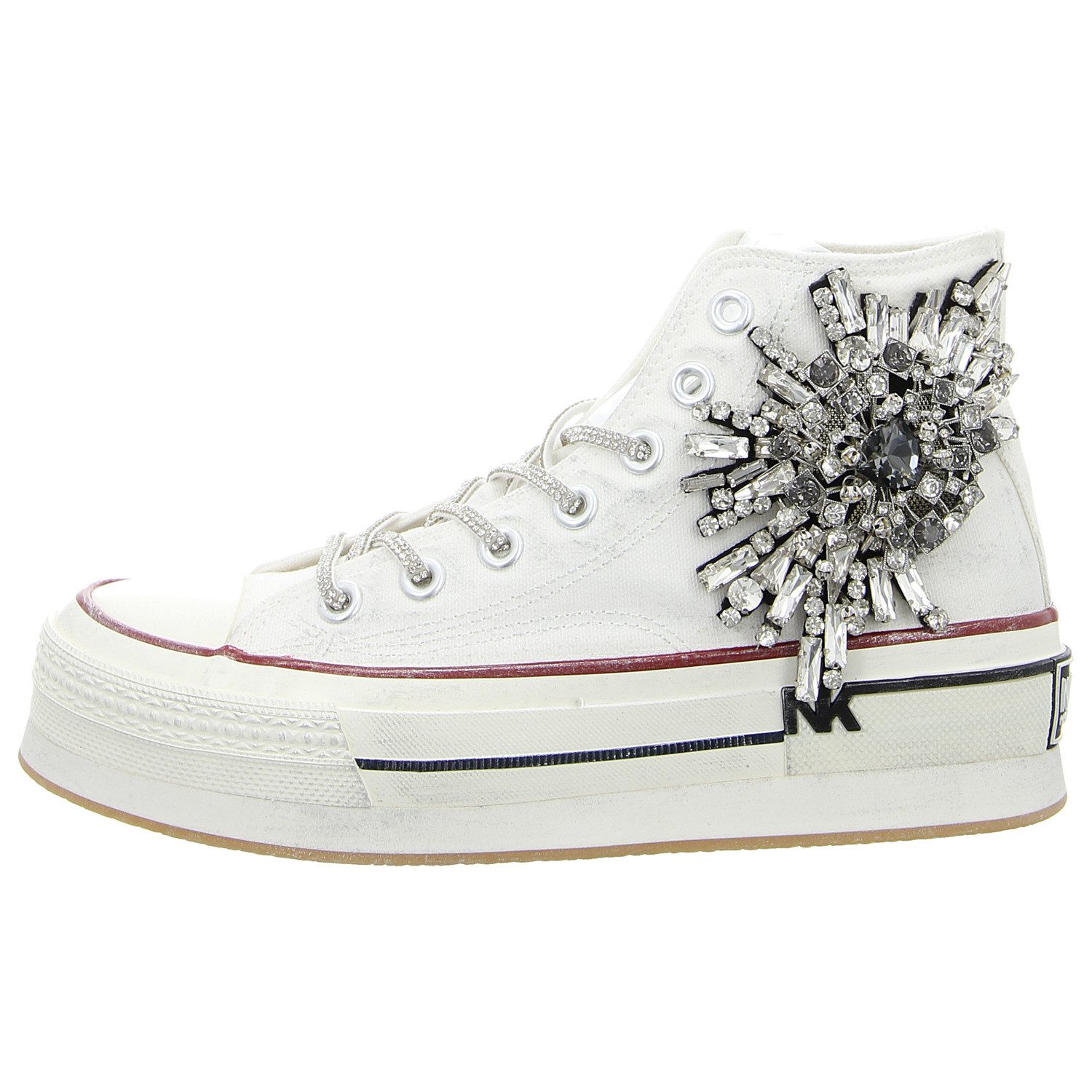 NAN-KU Sneaker