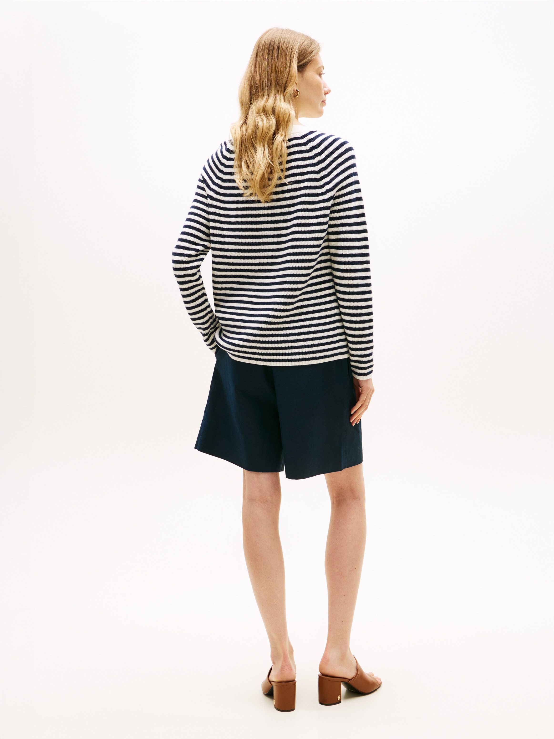 Tommy Hilfiger Strickpullover CO CARDI FINE GG LS BOAT-NK SWT mit Raglanärmel, Logostickerei – Bild 5 von 5