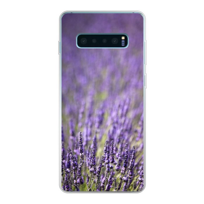 MuchoWow Handyhülle Nahaufnahme eines lilafarbenen Lavendelfeldes Phone Case Handyhülle Samsung Galaxy S10+ Silikon Schutzhülle