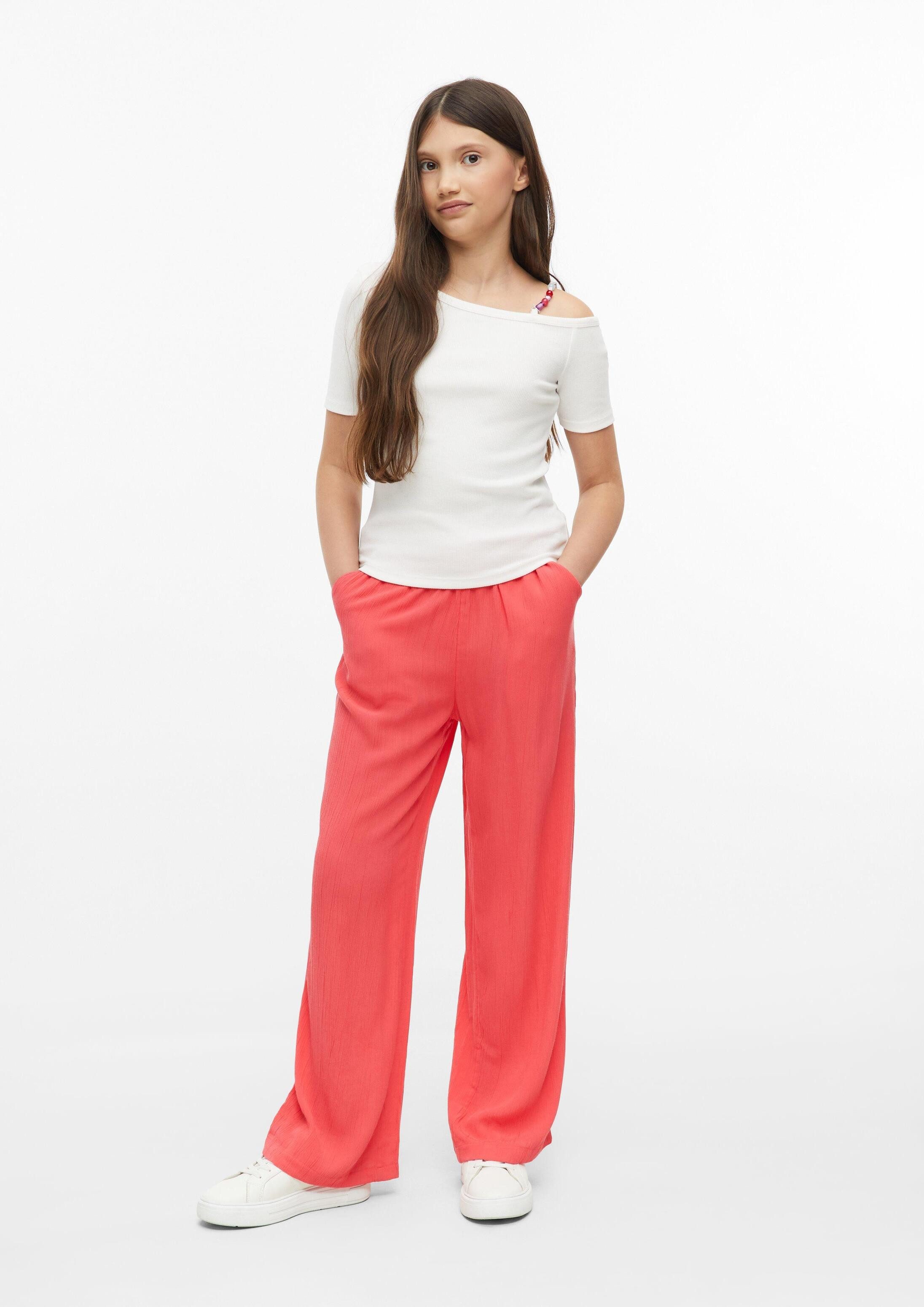 s.Oliver Kurzarmshirt T-Shirt Rippshirt mit asymmetrischem Ausschnitt und Schmuckperlen