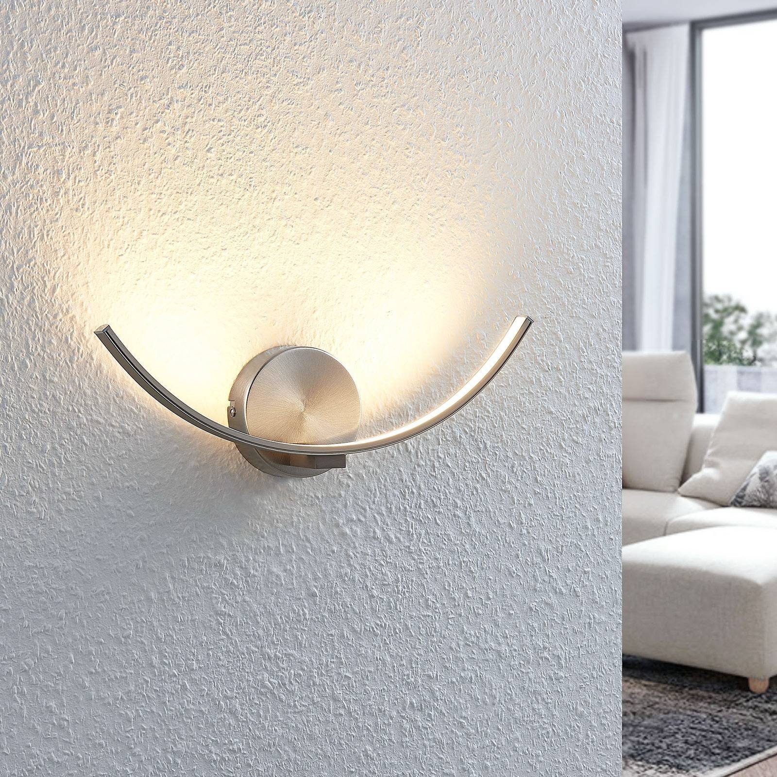 Lindby Wandleuchte Iven, LED-Leuchtmittel fest verbaut, warmweiß, Modern,  Metall, Kunststoff, nickel satiniert, weiß satiniert, 1