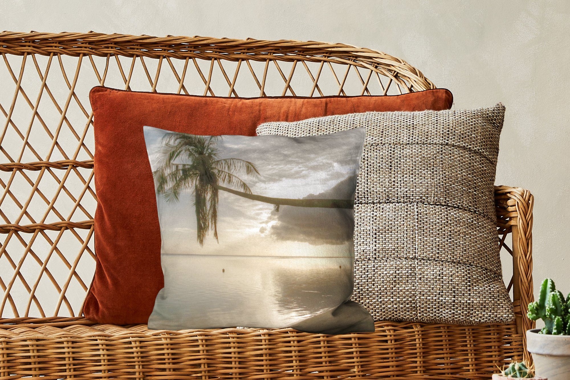 Deko, Wohzimmer, am mit Überhängende Schlafzimmer, Mo'orea, von Dekokissen Füllung MuchoWow für Palme Sofakissen Zierkissen Strand