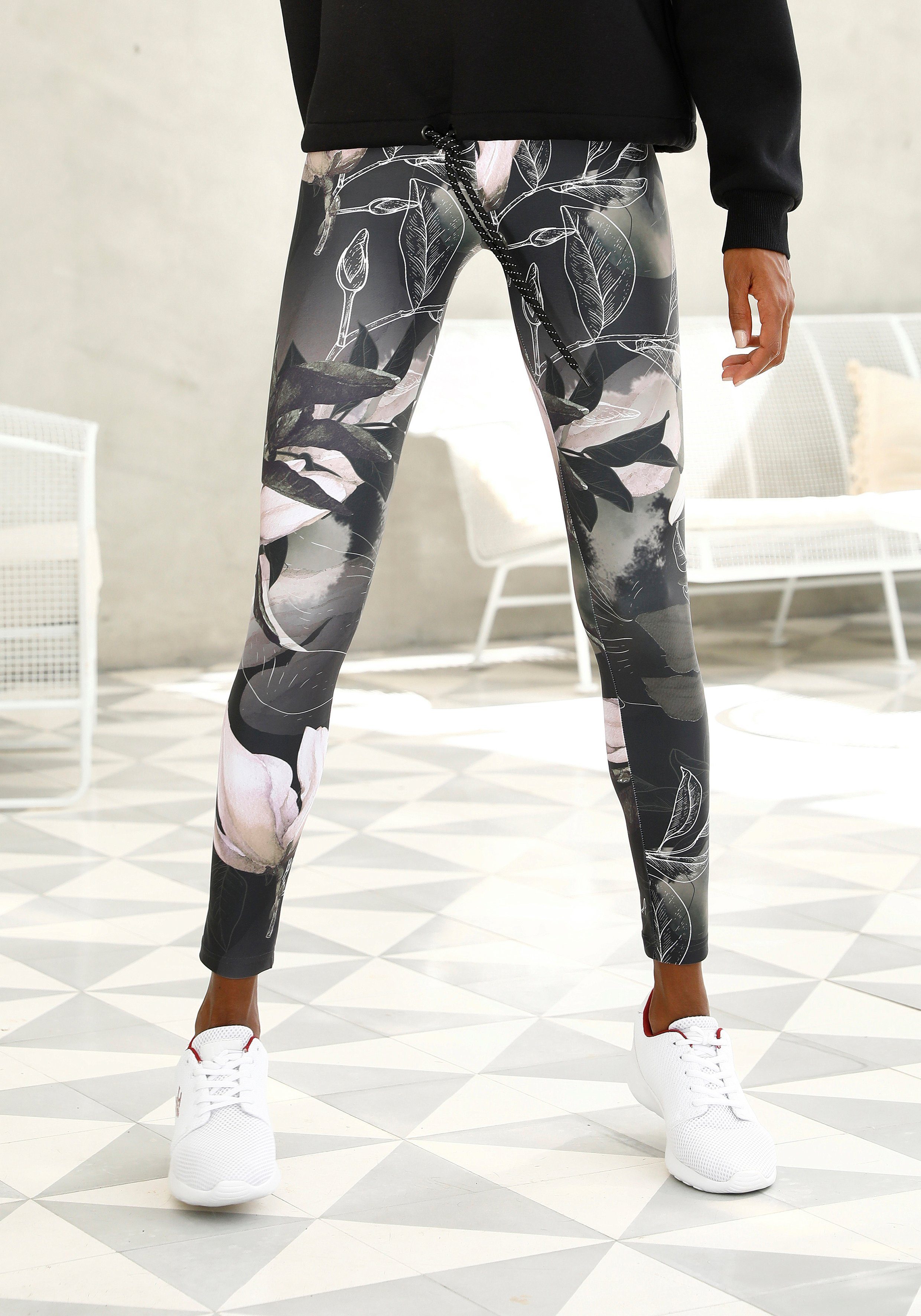 Loungewear Leggings ACTIVE Blumenprint, Tropical mit abstraktem LASCANA