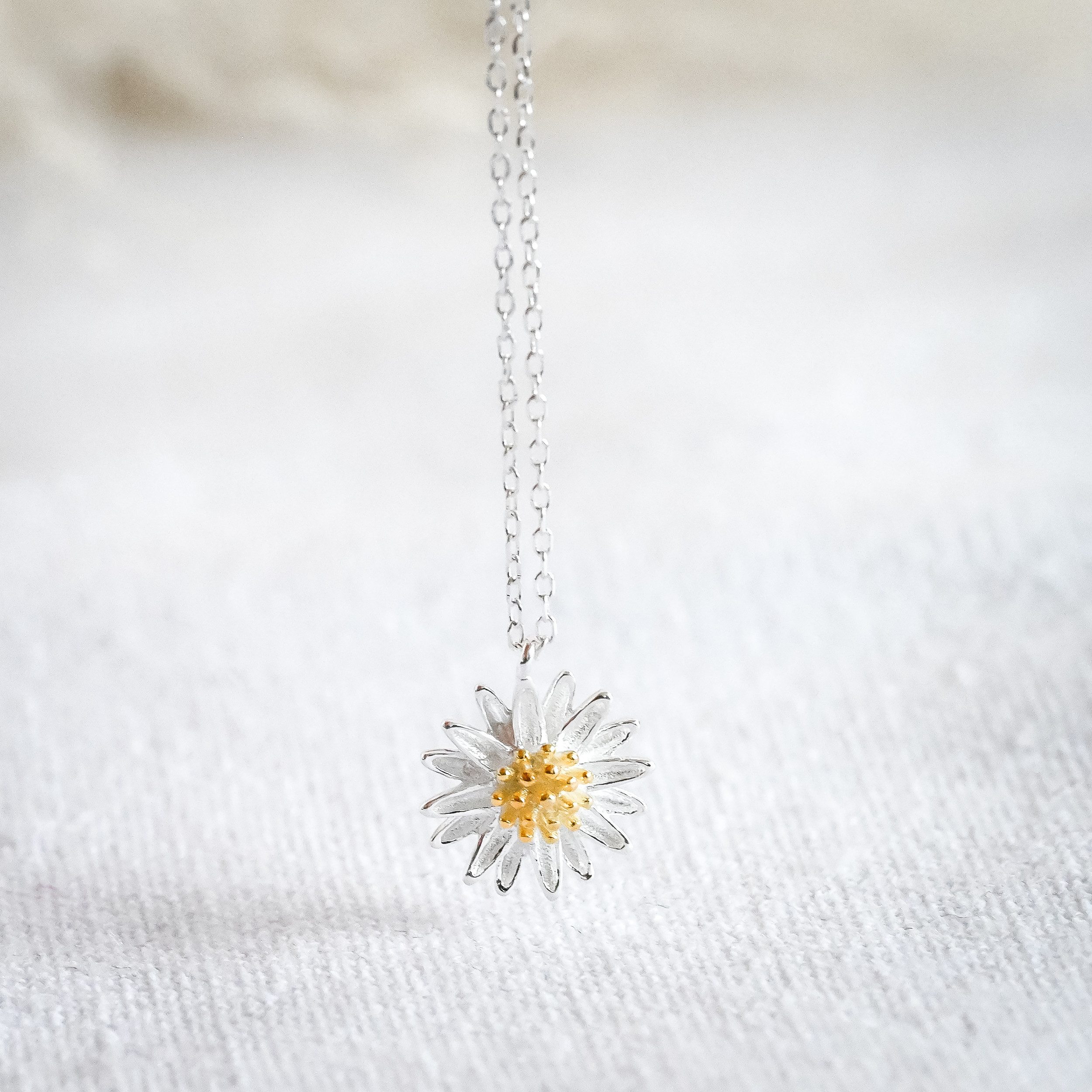 Runde Perlé Kette mit Anhänger Kette mit großer Gänseblümchen Anhänger, 925 günstig online kaufen