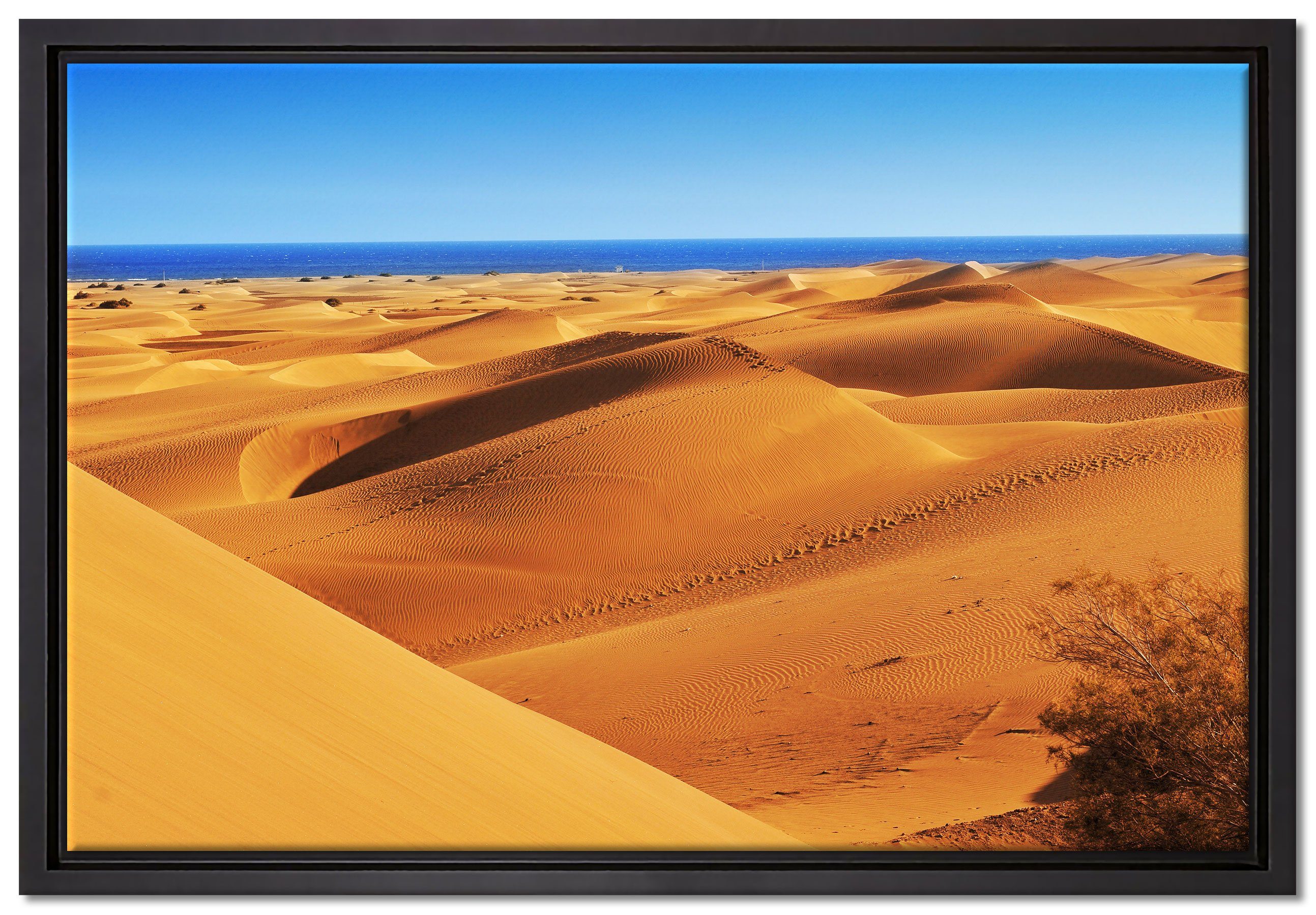 Pixxprint Leinwandbild Wüste am Meer, Wanddekoration (1 St), Leinwandbild fertig bespannt, in einem Schattenfugen-Bilderrahmen gefasst, inkl. Zackenaufhänger