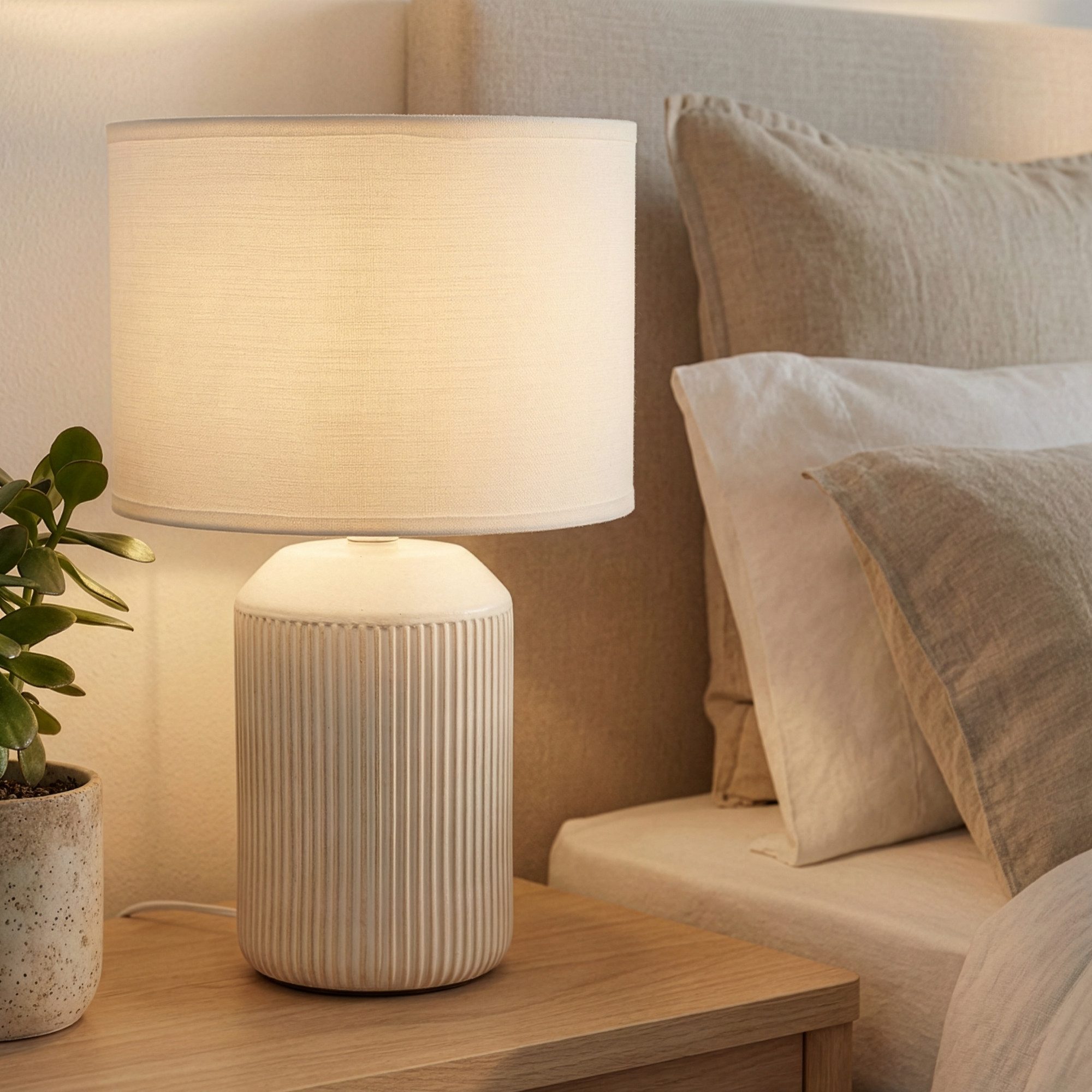 Briloner Leuchten Tischleuchte 7539016, ohne Leuchtmittel, 2700K - Extra-Warmweiß, Tischlampe 22x37,5cm Weiß max. 10W Schlafzimmer Wohnzimmer Nachttisch