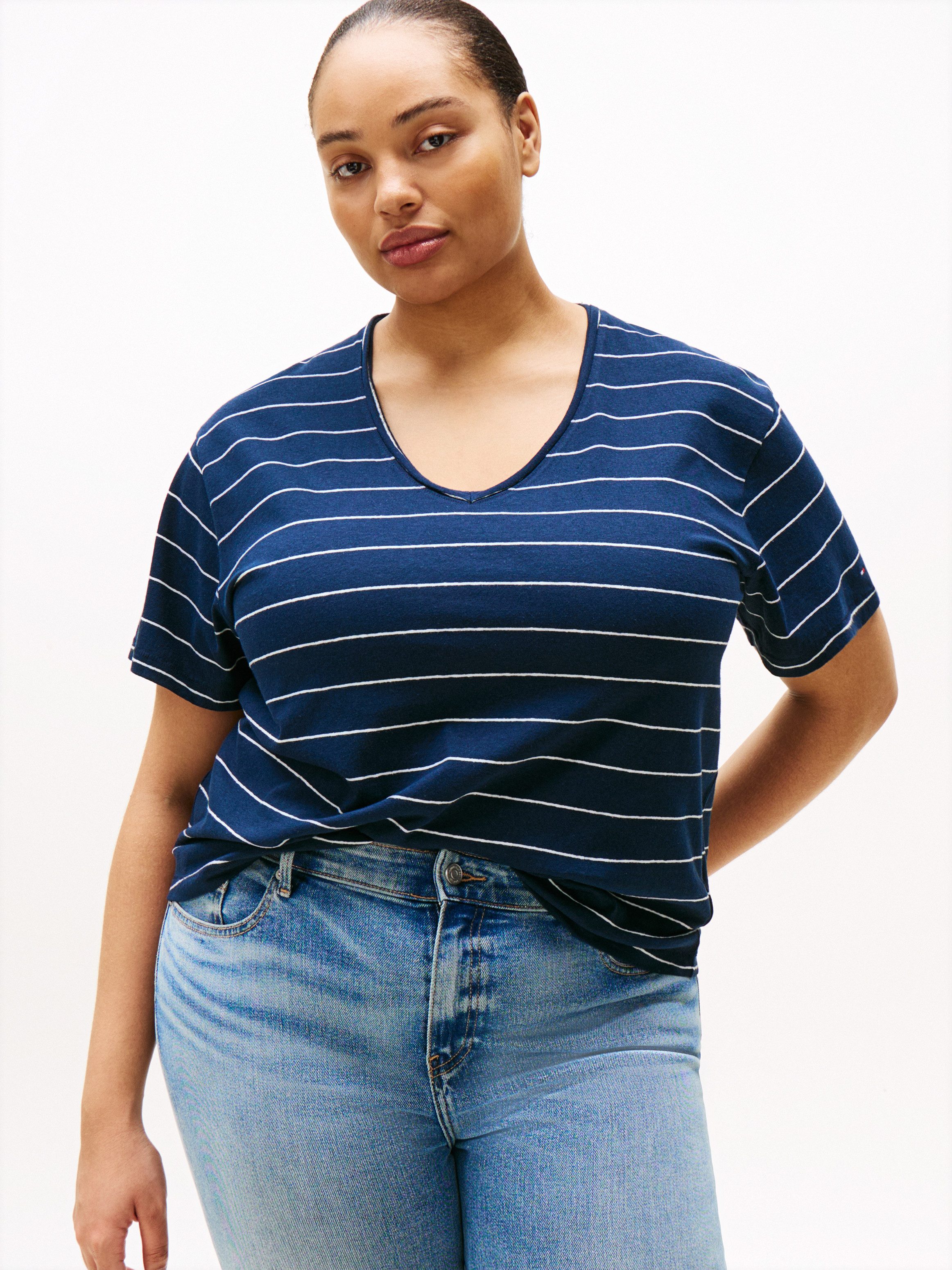 Tommy Hilfiger Curve V-Shirt CRV MODERN CO LINEN V-NK SS in Großen Größen günstig online kaufen