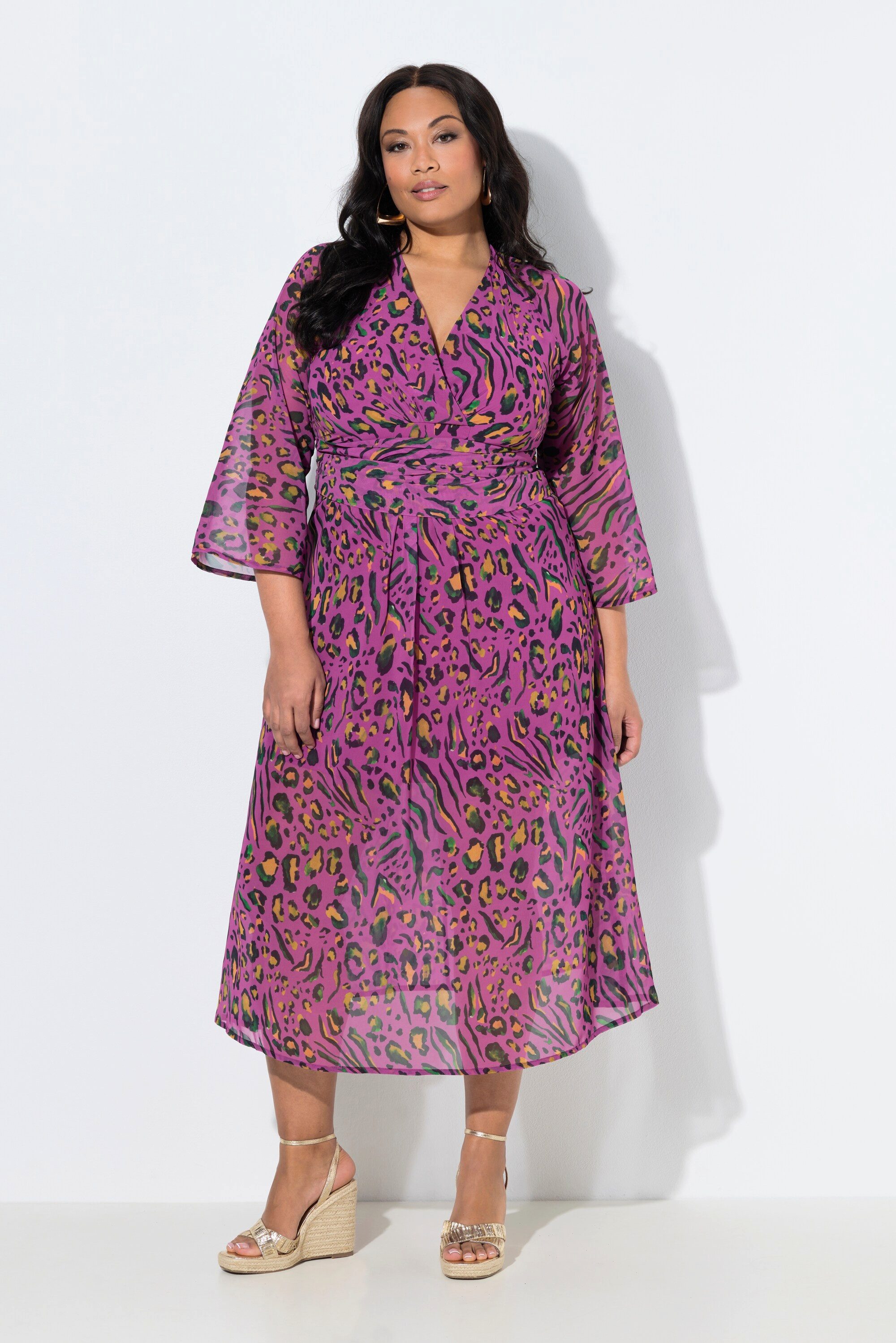 Ulla Popken Jerseykleid Jerseykleid Leomuster V-Ausschnitt