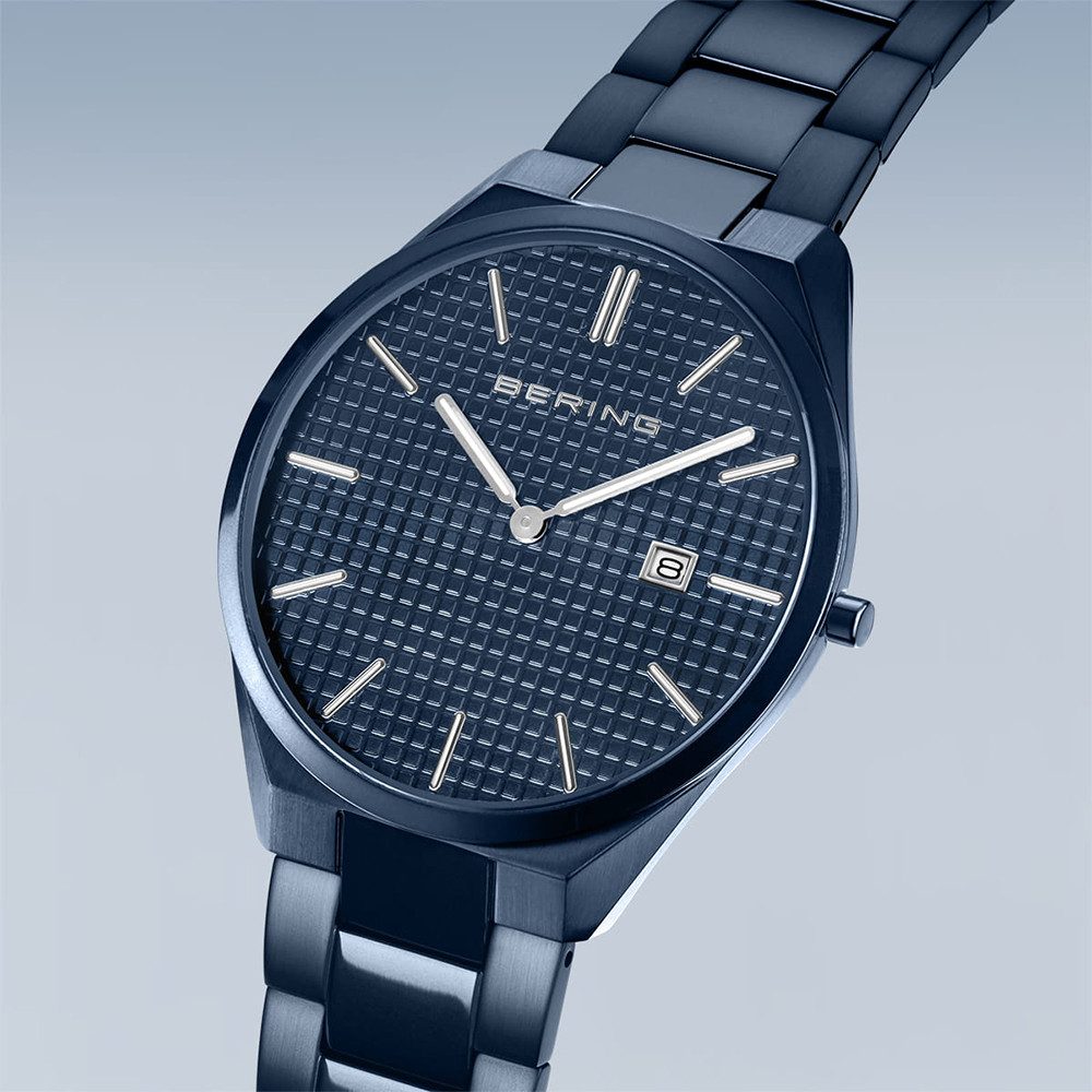 Bering Quarzuhr Bering Ultra Slim blau poliert/gebürstet 17240-797 17240-797, Hochwertiges Produkt mit zeitlosem Design, sorgfältiger Verarbeitung