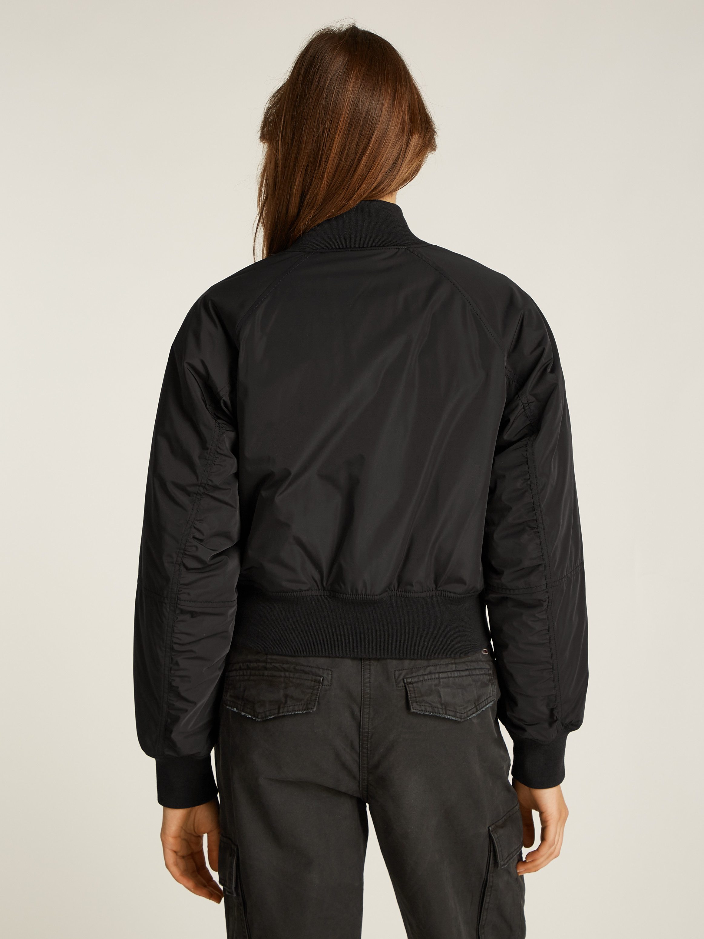 Tommy Jeans Bomberjacke mit leichter Wattierung, günstig online kaufen