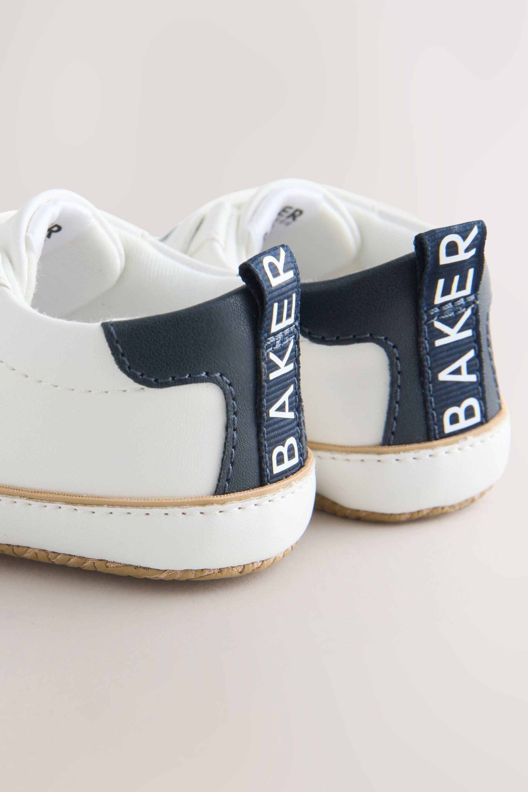 Baker by Ted Baker Baker by Ted Baker Baby Padders-Sneaker Sneaker (1-tlg)