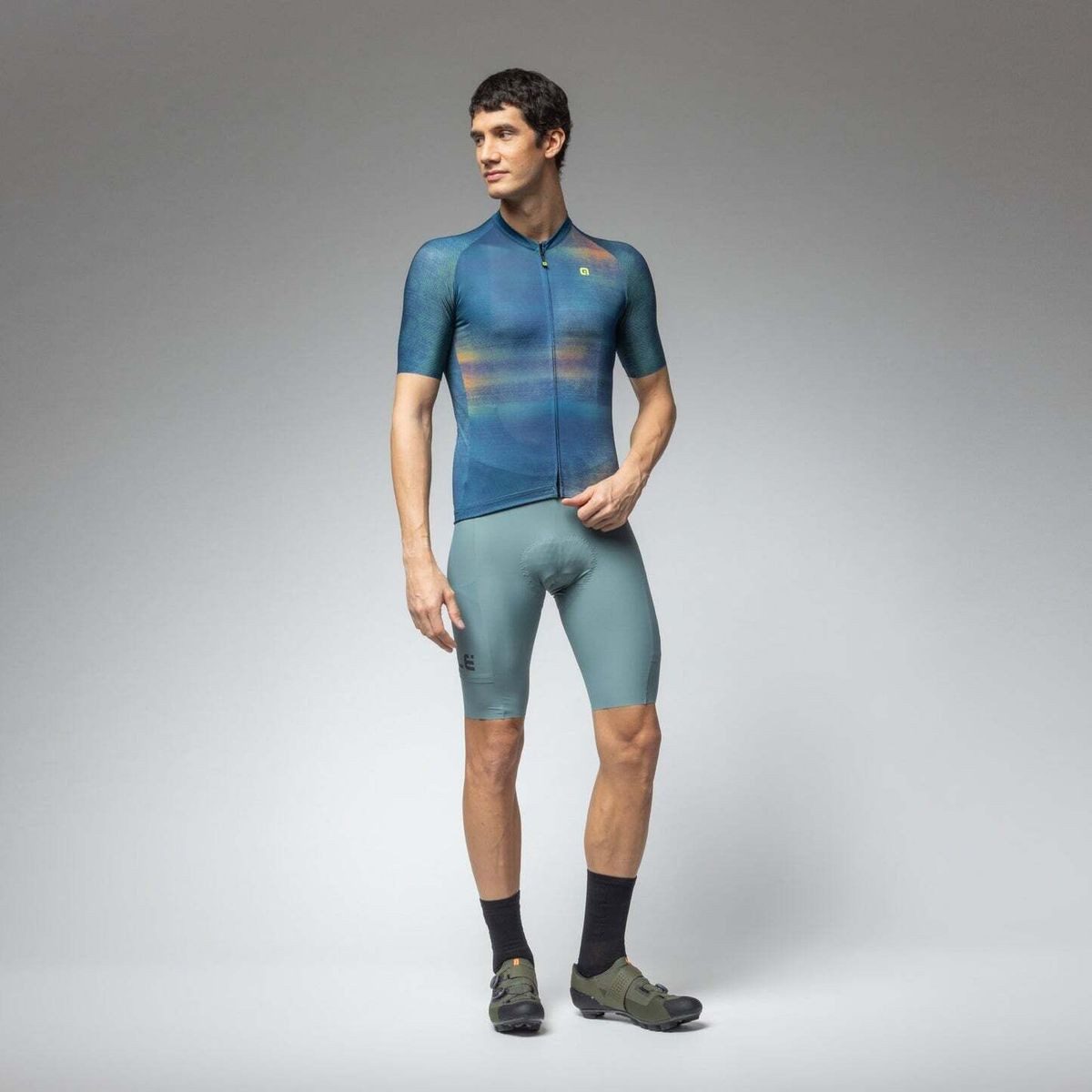 alé Radtrikot Traccia Perfektes Trikot für Gravelbike-Enthusiasten mit UV-Schutz