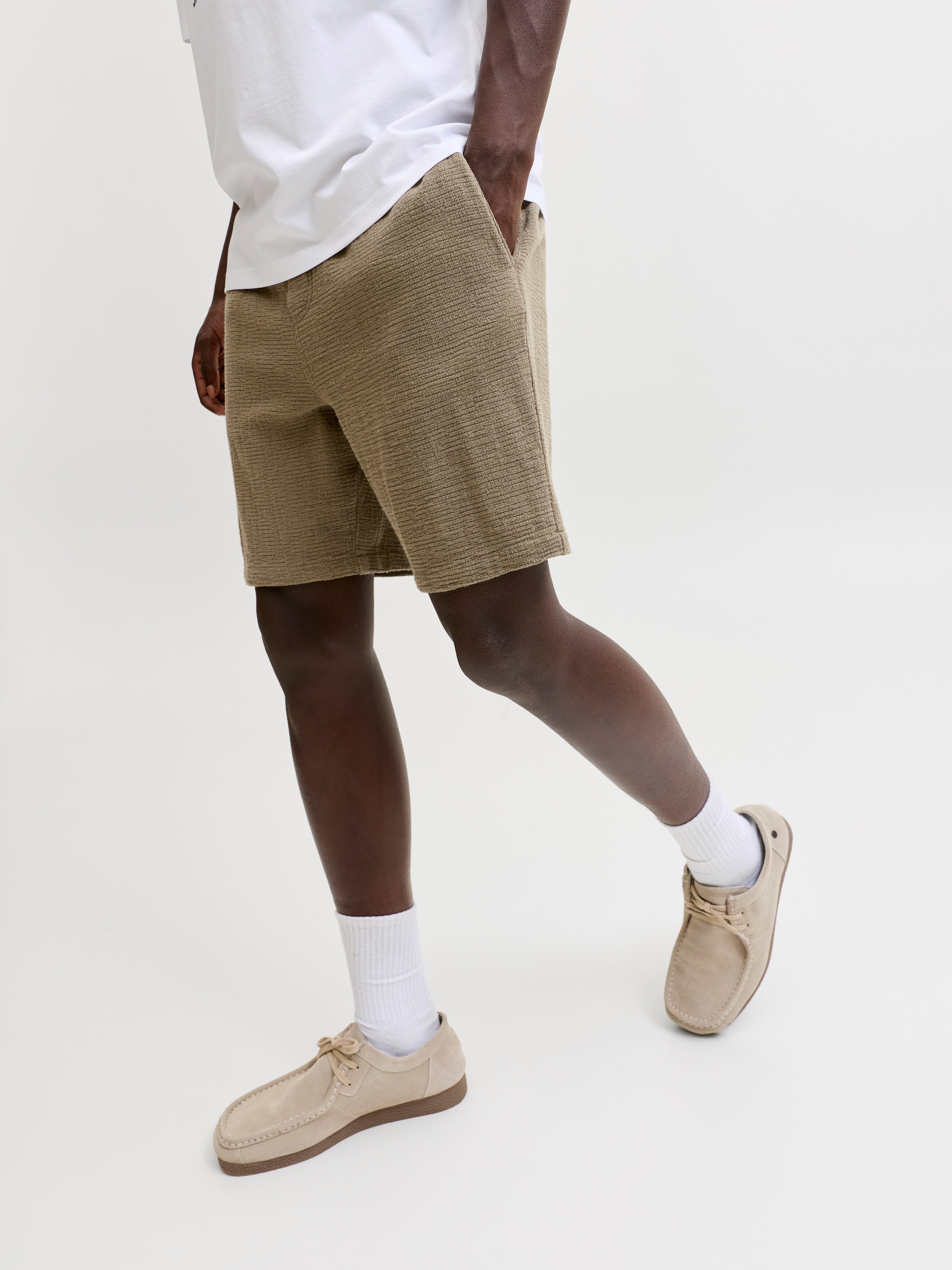 Jack & Jones Sweatshorts JPSTJAIDEN COBA STRIPE JOG SHORT SRT SN