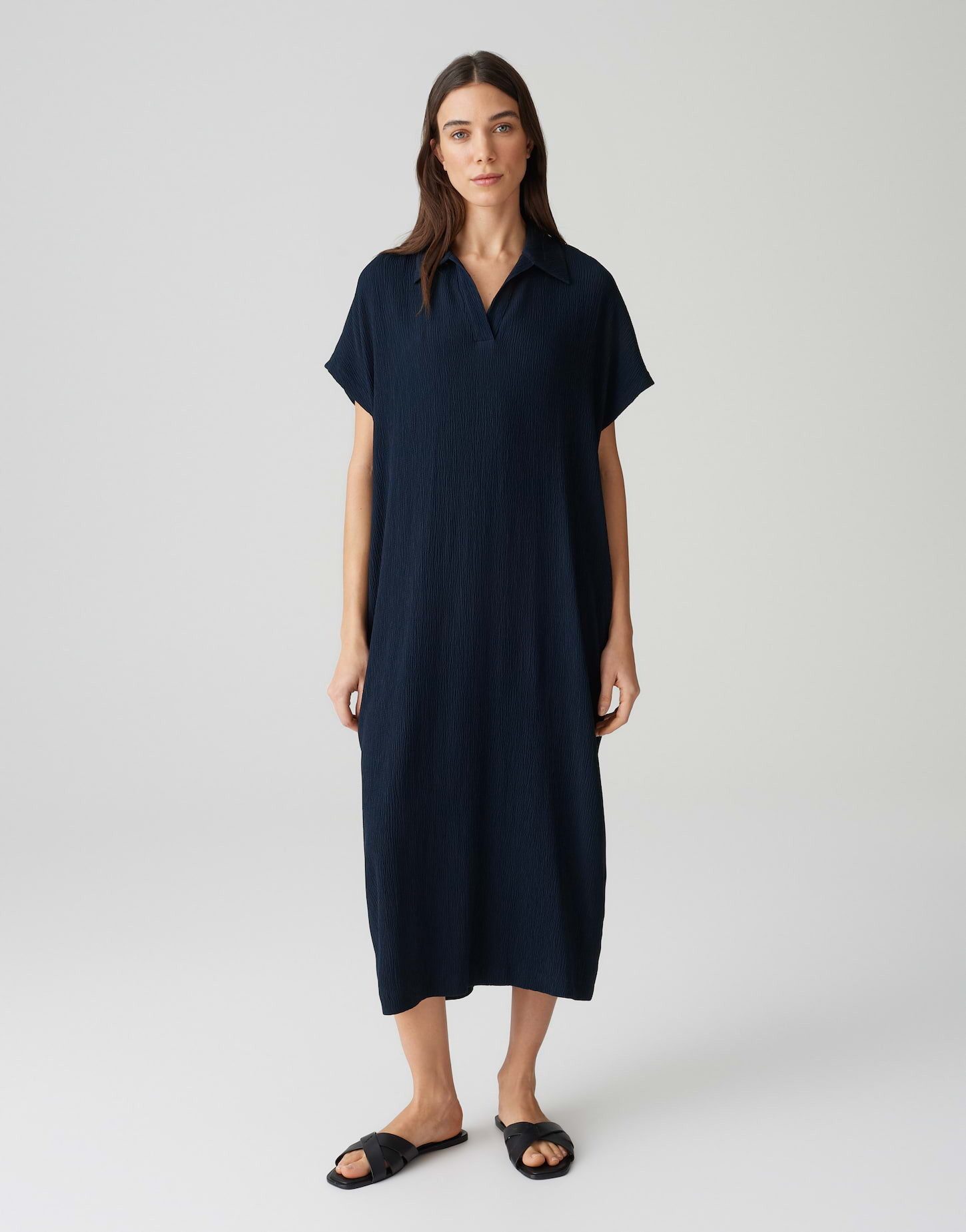 Midikleid WANNI aus Viskosemix mit zarter Struktur
