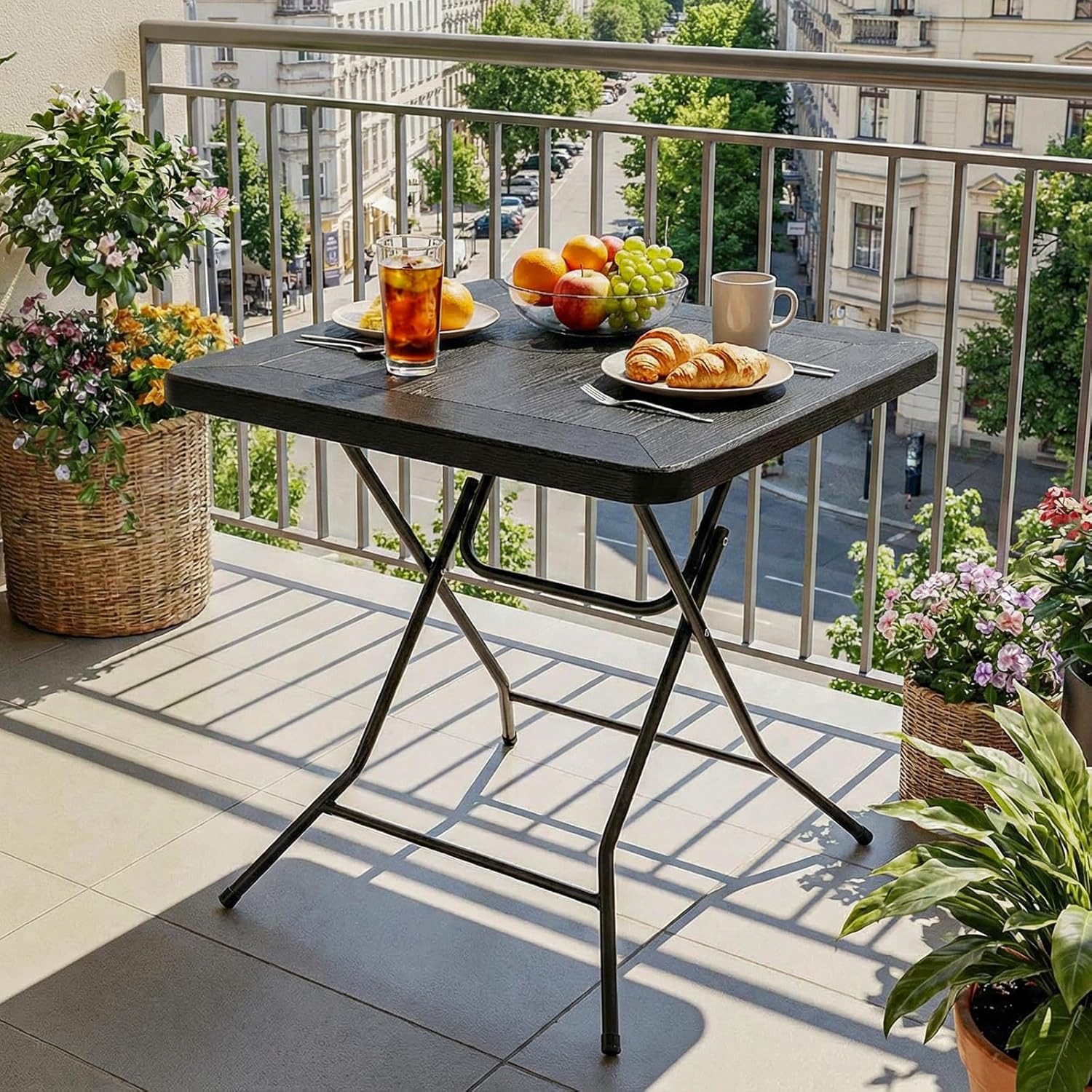 TLGREEN Gartentisch Buffettisch Klappbar 80*80*74cm (Holz-Optik Balkontisch mit Stahlrahmen, Wetterfest Campingtisch, Tragbarer Klein Esstisch), für Garten, Terrasse, Picknick & Party, Hohe Stabilität