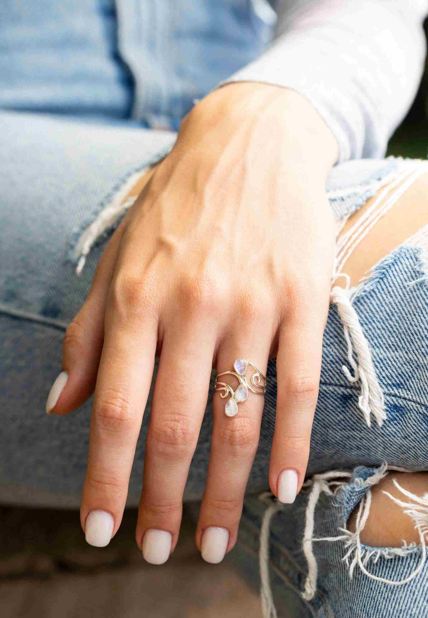 mantraroma Silberring SIDISTI aus 925 Silber mit Regenbogen Mondstein (Ring günstig online kaufen