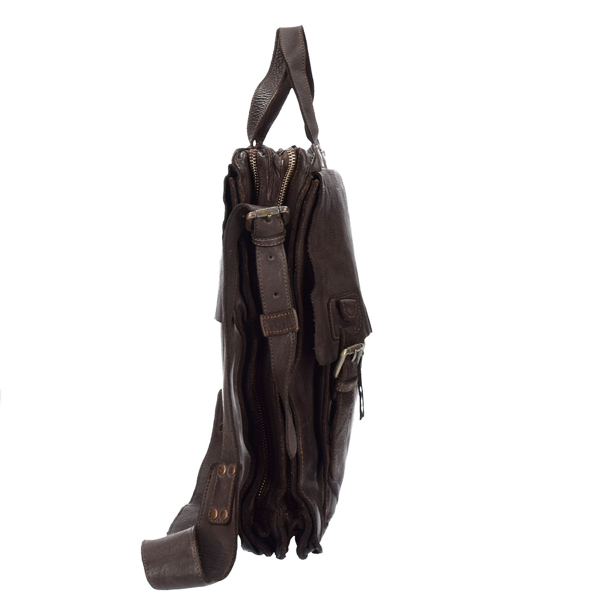 Harold's Henkeltasche Submarine, Leder