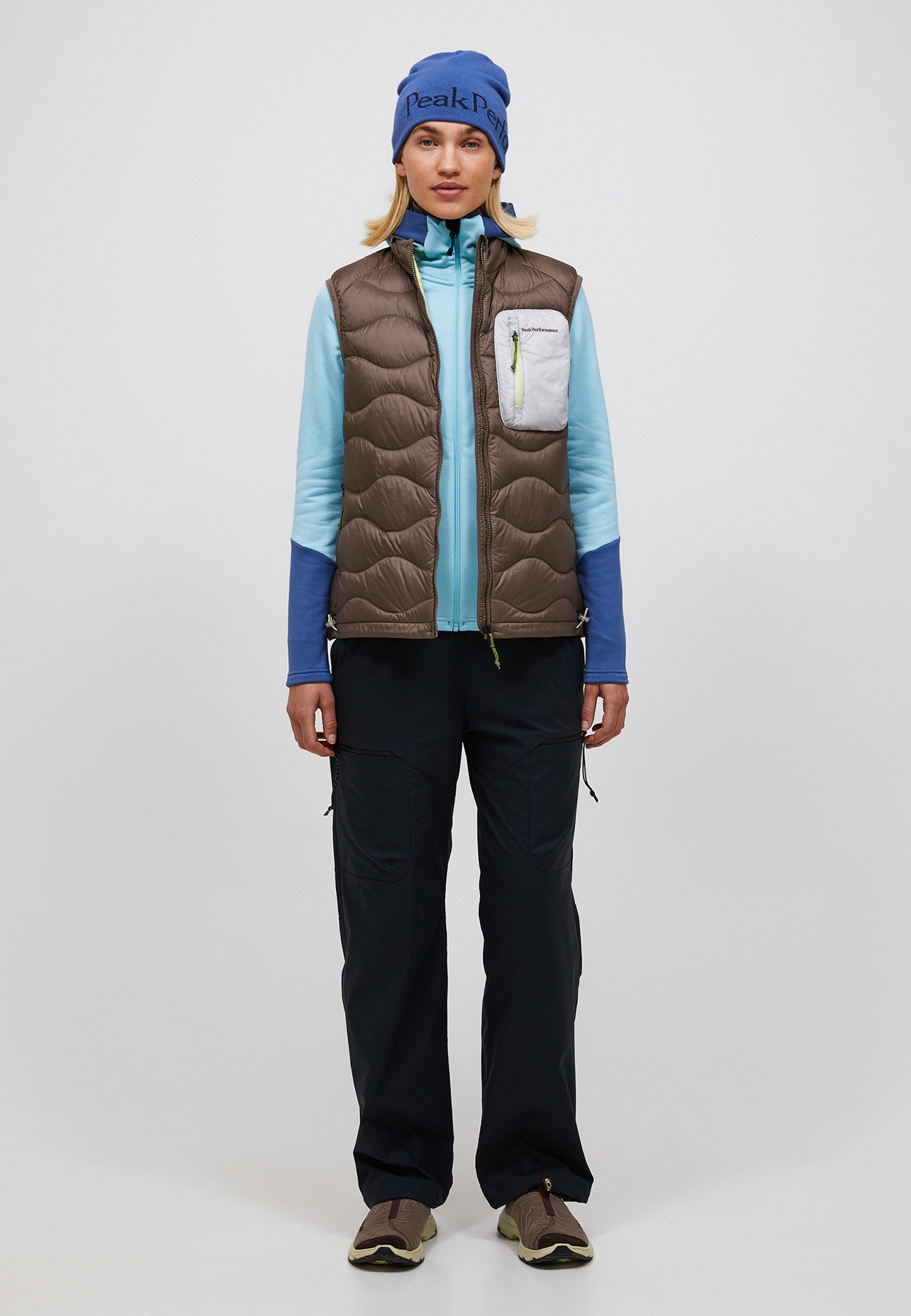 Peak Performance Daunenweste W Helium Utility Down Vest mit dezenten Farbdetails