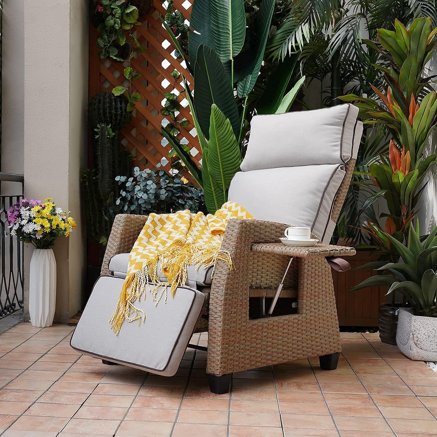 Grand patio Gartensessel mit Sitzkissen, | Rückenlehne Grad einstellbar aus Hellbraun 150 Beige mit Beistelltisch, PE-Rattan