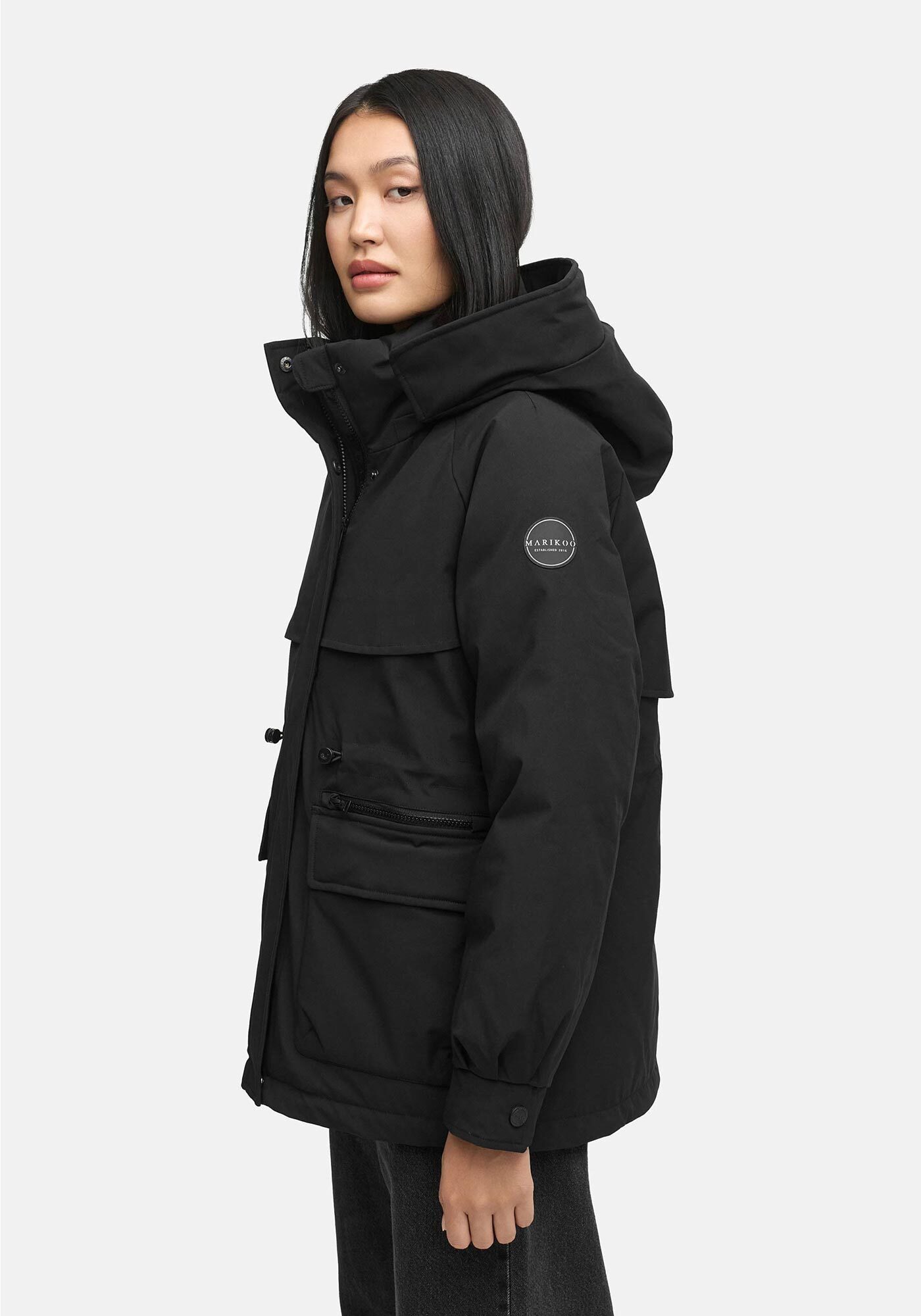Marikoo Winterjacke Shigaraa mit abnehmbarer Kapuze und Gummizug an der Taille – Bild 2 von 5
