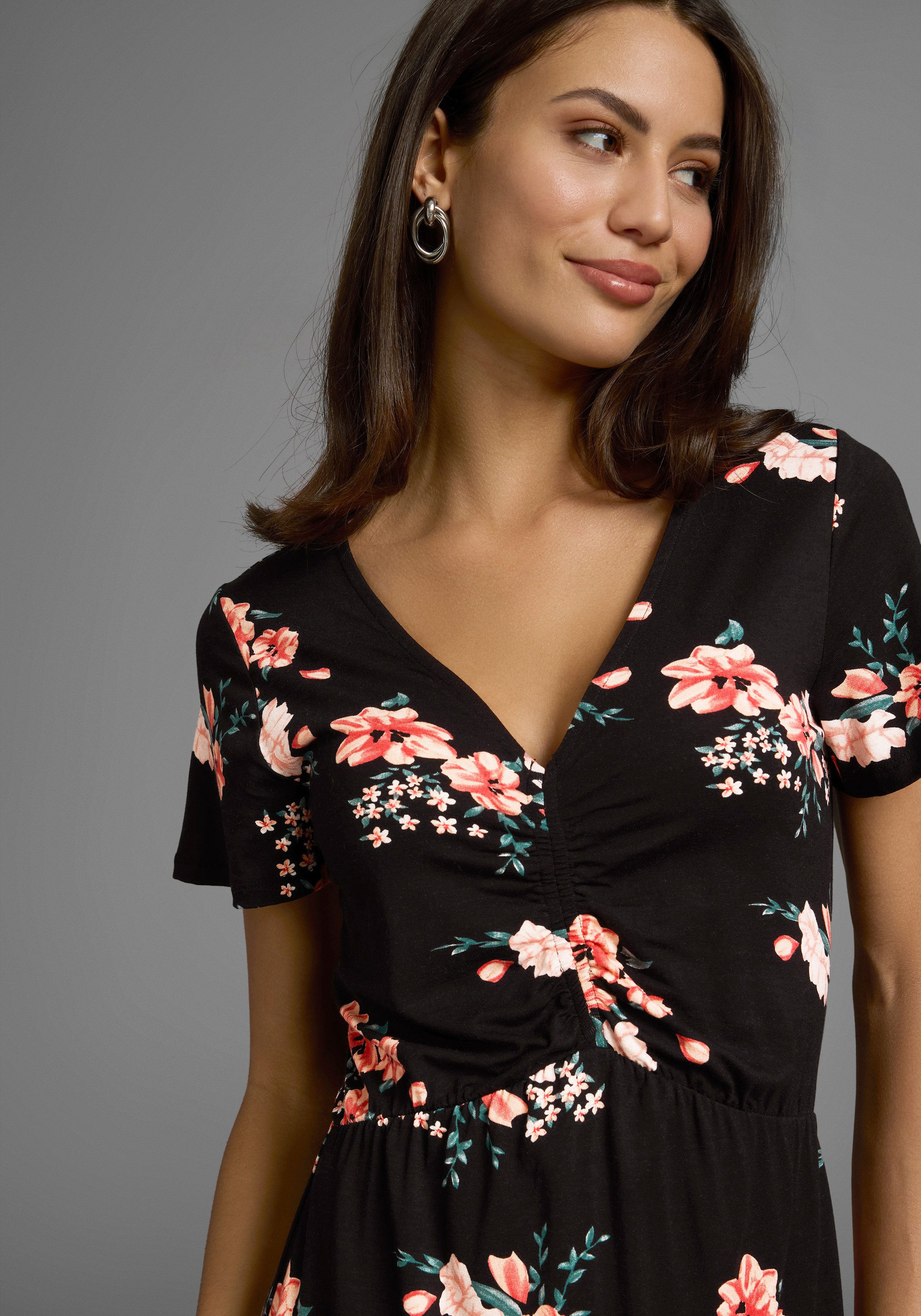 Laura Scott Sommerkleid mit romantischem Blumendruck und Raffung, Midikleid