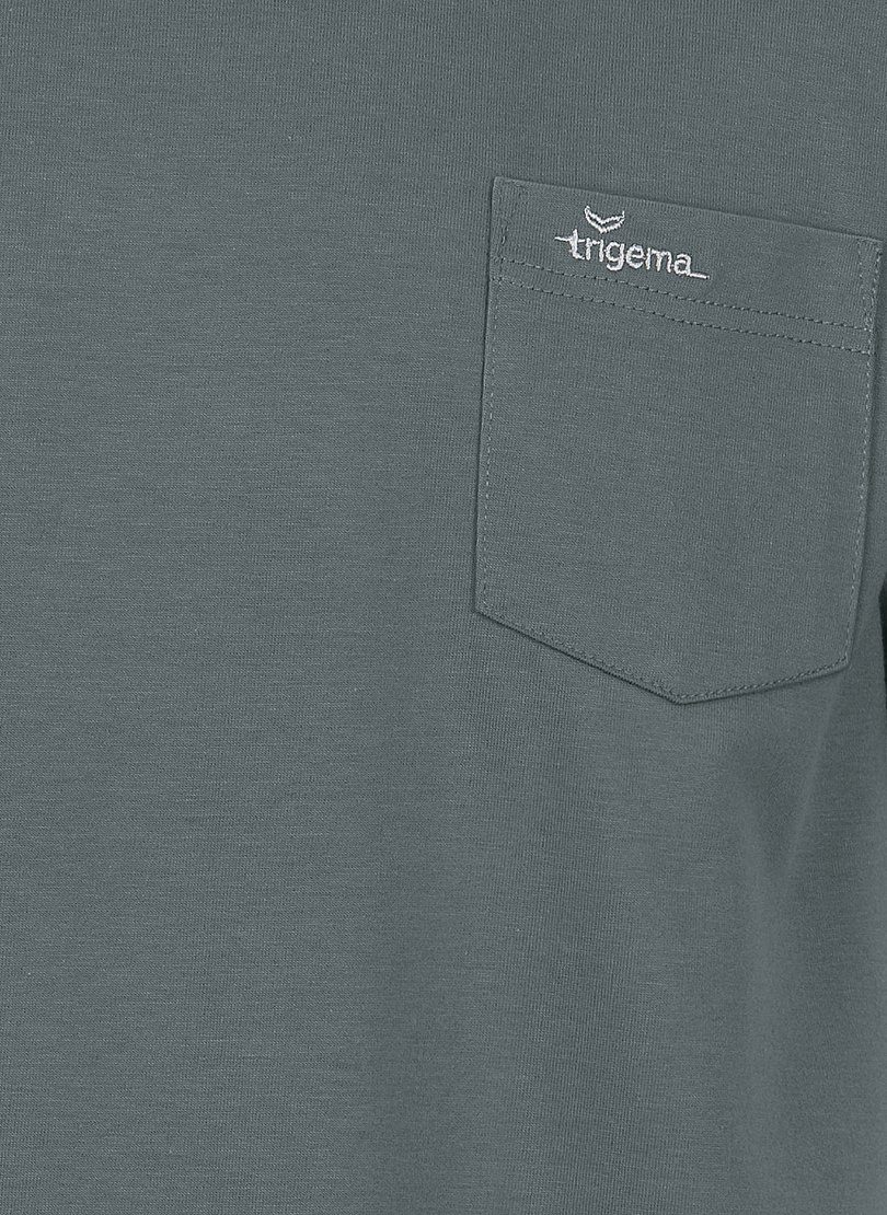 Trigema T-Shirt oliv-C2C Brusttasche aus mit TRIGEMA Biobaumwolle T-Shirt