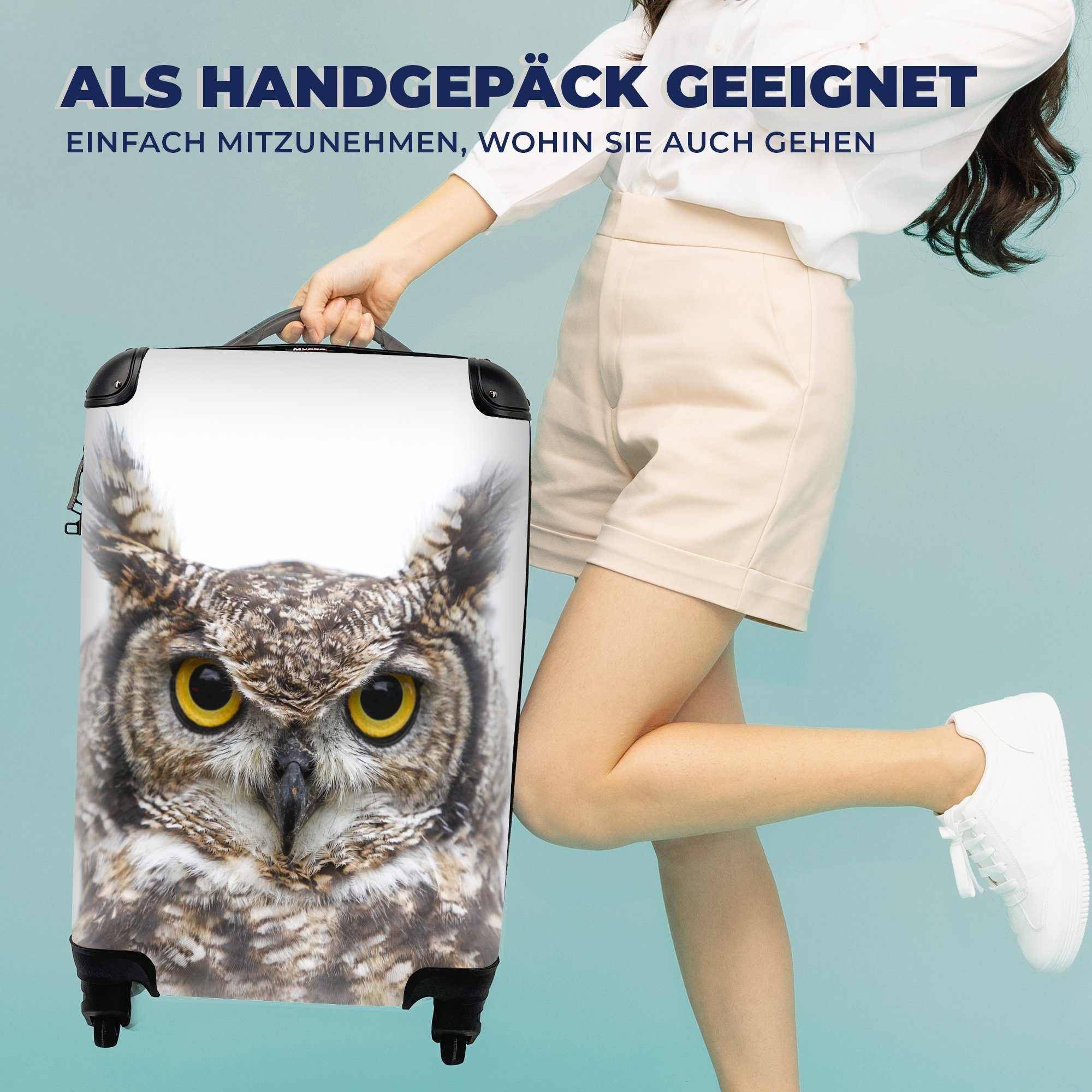 Ferien, Porträt braunen auf MuchoWow Handgepäckkoffer rollen, mit Hintergrund, für Reisetasche 4 Reisekoffer einer Eule Trolley, Handgepäck weißem Rollen,