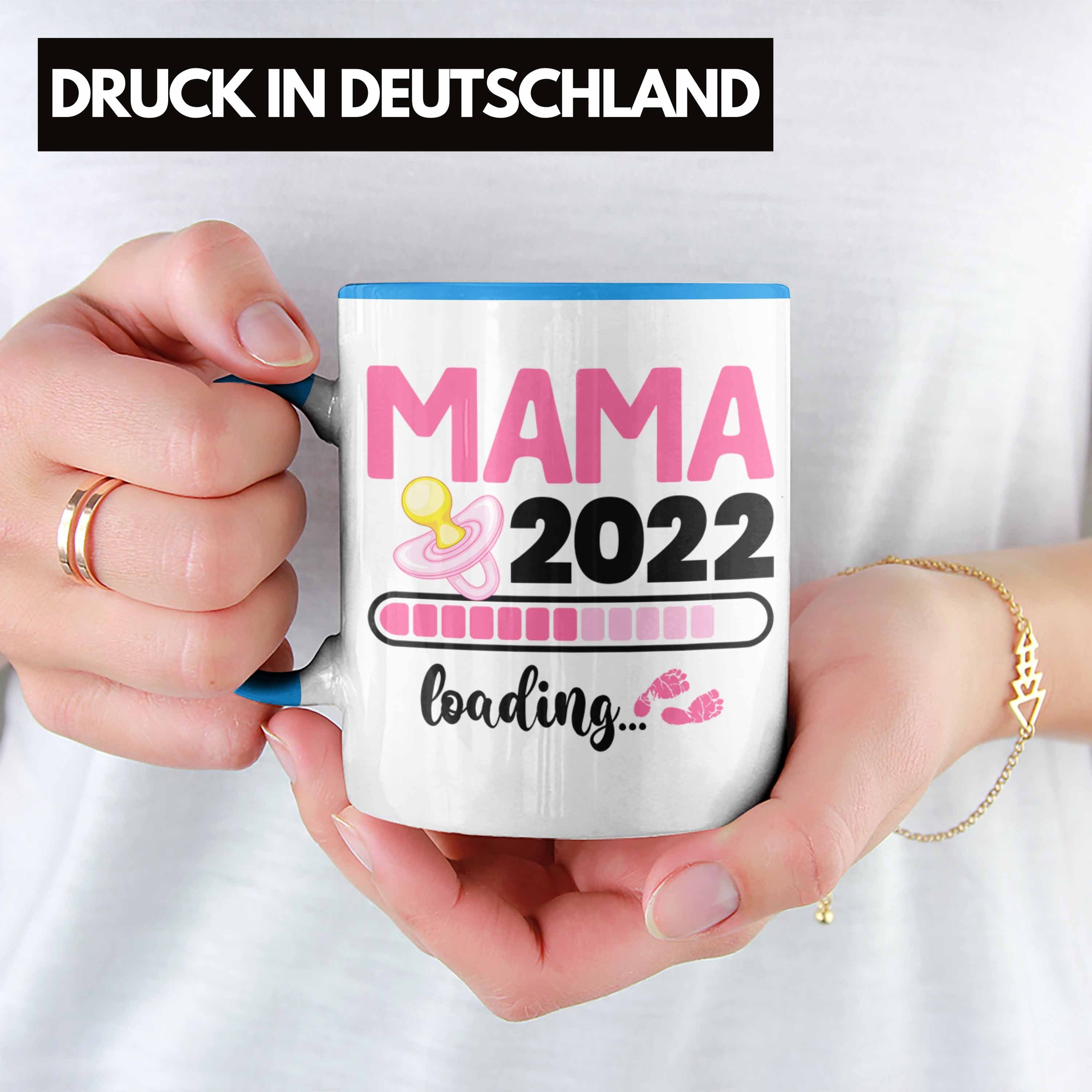 Blau Trendation Mama Schwangerschaftsverkündung Überraschung 2022 Tasse Tasse - Schwanger Trendation Loading