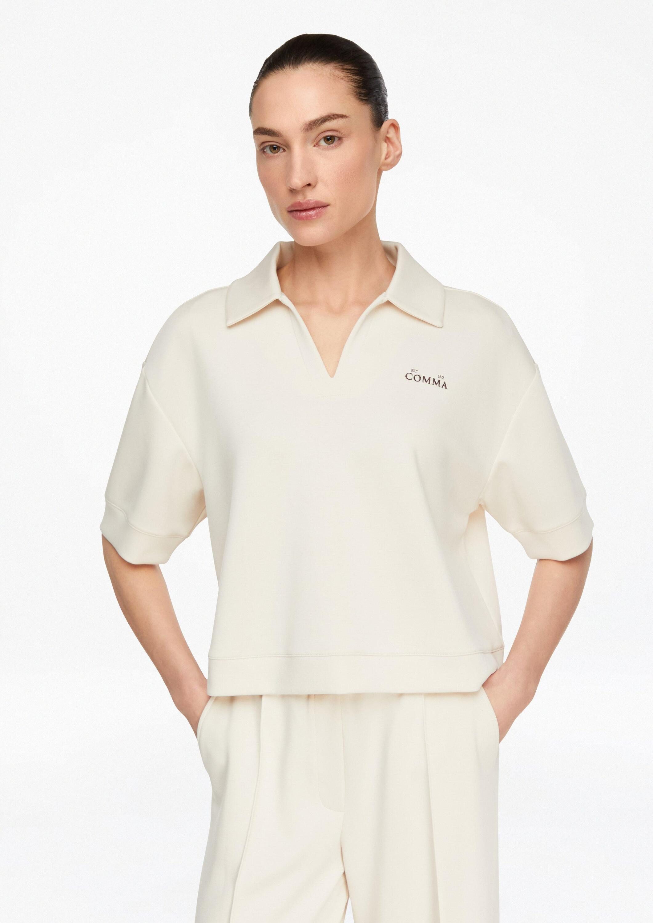 comma Sweatshirt Sweatshirt Fließendes Polo-Shirt mit Logo-Artwork und Cropped-Länge