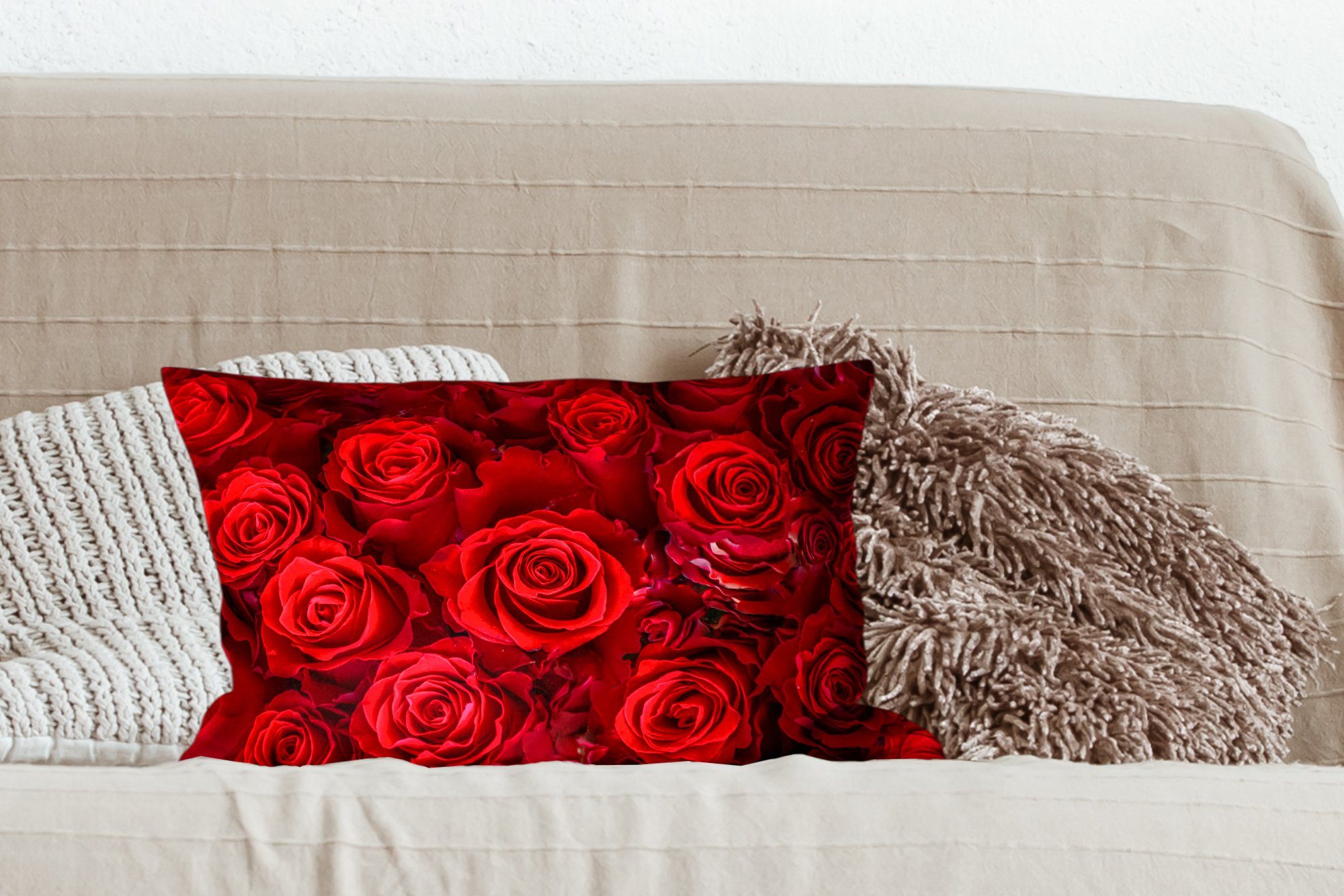 Rosen Wohzimmer Dekokissen Schlafzimmer mit Blumen Dekoration, - Zierkissen, Dekokissen - Rot, Füllung, MuchoWow