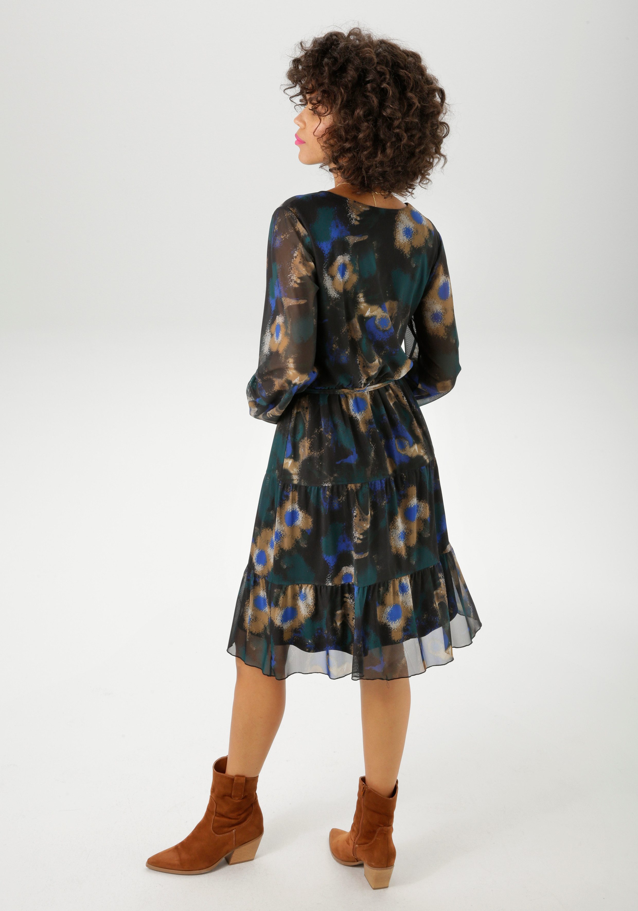 Aniston CASUAL Tunikakleid (mit abnehmbarem Bindeband) mit grafischen Batik günstig online kaufen