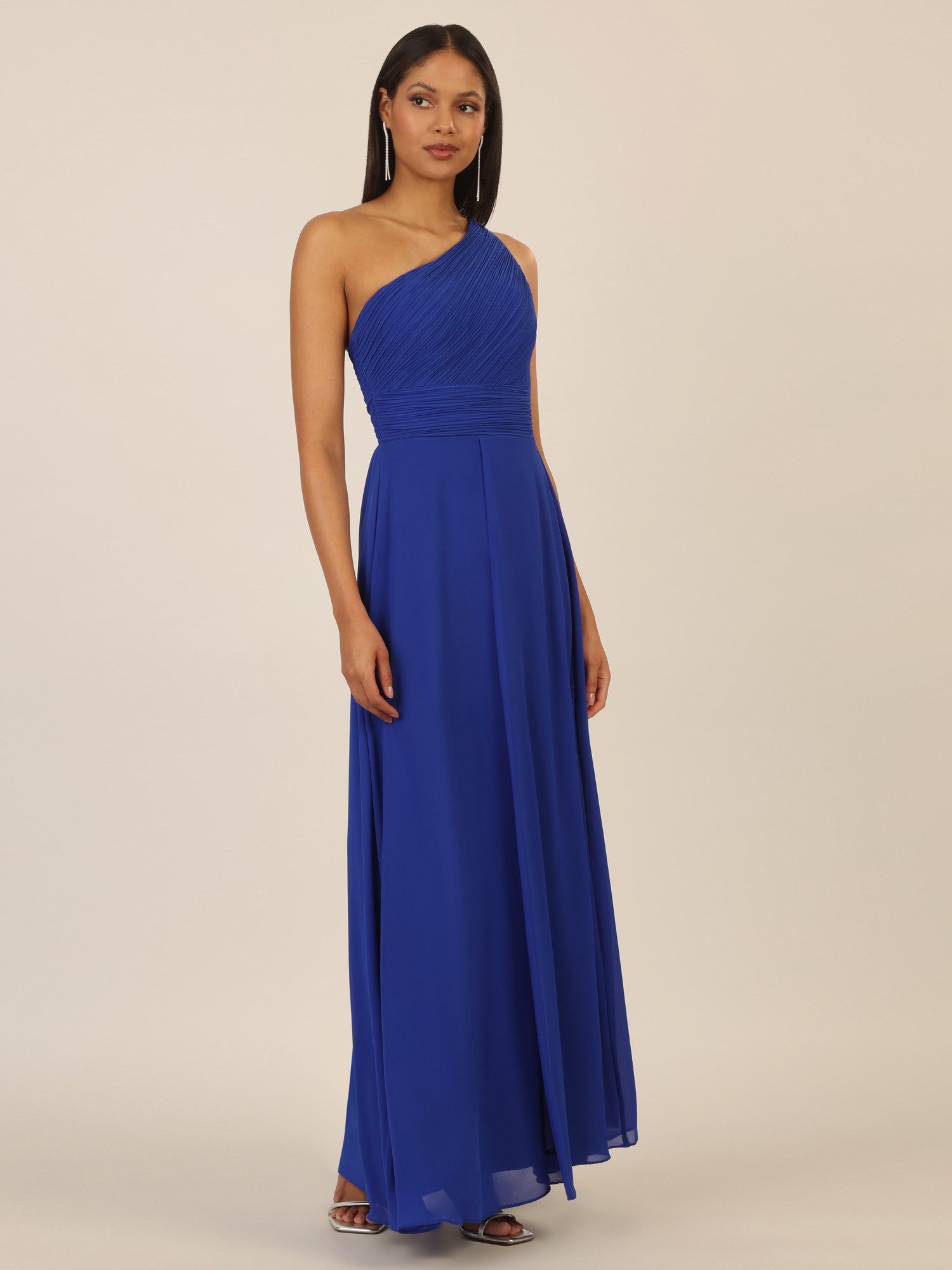 Apart Abendkleid mit Plissee- Drapierung vorne günstig online kaufen