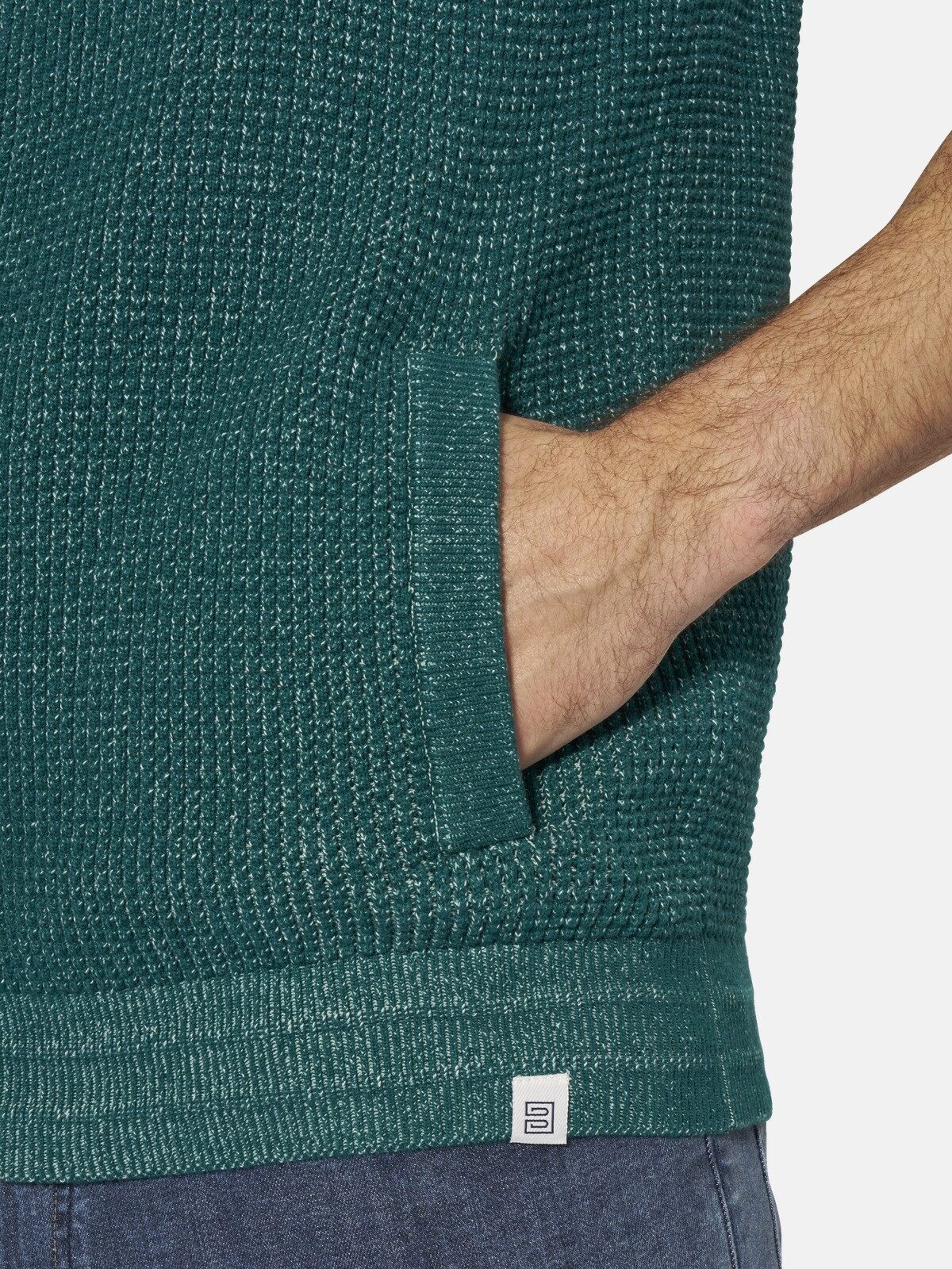Babista Strickweste VAVINO aus dynamischen Strukturstrick – Bild 5 von 5