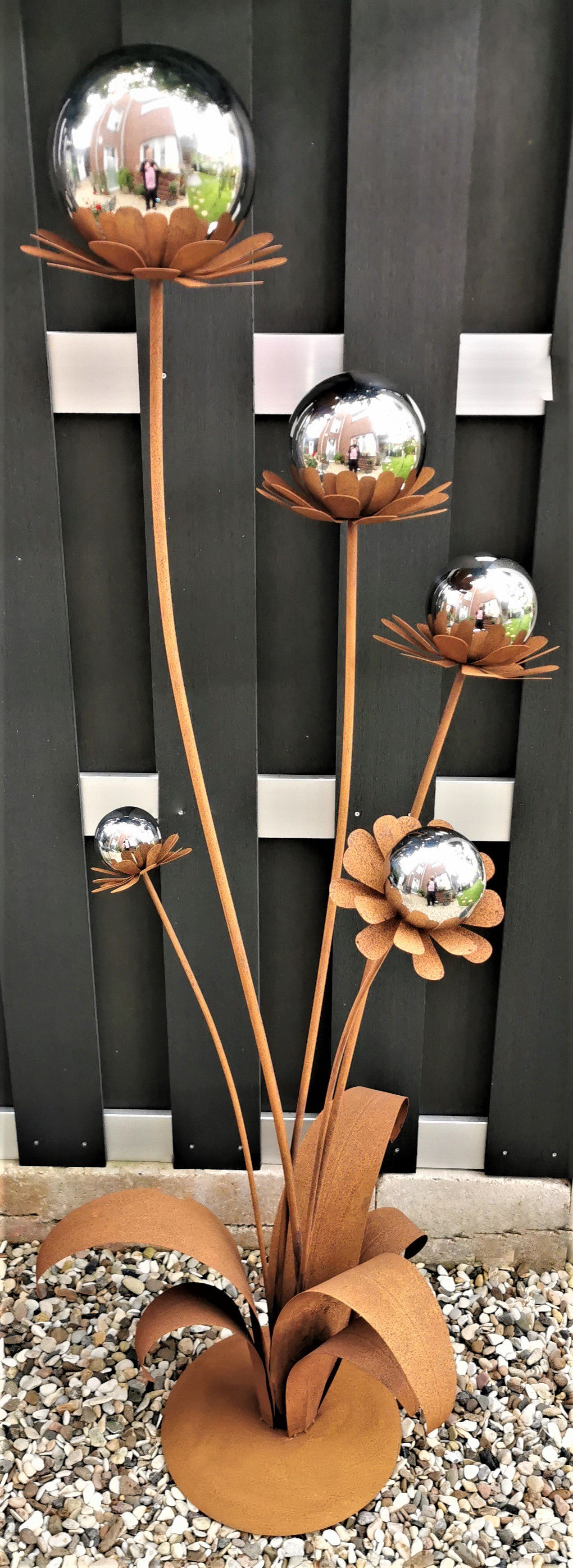 Jürgen Bocker GartenAmbiente Gartenstecker Skulptur Blume Barcelona