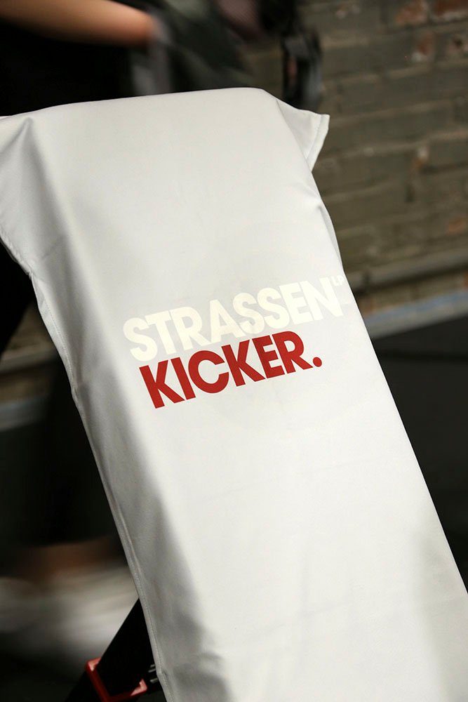 Sporthandtuch Straßenkicker, Microfaser (1-St), mit dekorativem "Straßenkicker" Schriftzug