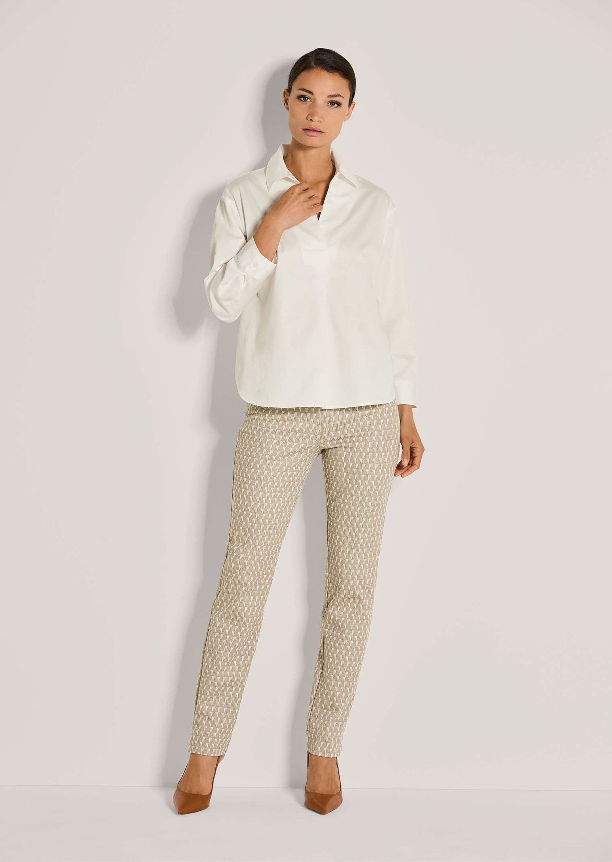 MADELEINE Tunika Elegante Tunika mit Hemdkragen Schwungvolle Bluse mit 3/4-Ärmeln