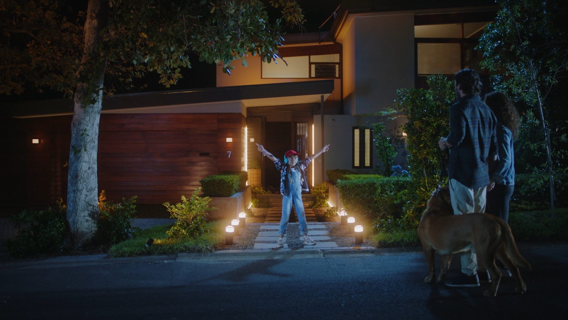 Philips Hue LED Sockelleuchte Outdoor White & Color Ambiance Calla Erweiterung klein Niedervolt, Abschaltautomatik, Bluetooth, CCT - über Fernbedienung, Dimmfunktion, Einschlafhilfe, Farbsteuerung, Farbwechsel, Memory, nach Trennung vom Netz, Nachtlichtfunktion, RGB, Smart Home, Timerfunktion, Weckerfunktion, dimmbar über Fernbedienung, erweiterbar, mehrere Helligkeitsstufen, LED fest integriert, Farbwechsler, RGB, warmweiß - kaltweiß, App- & Sprachsteuerung, Smart Home, Farbe & Weiß, Niedervolt-System