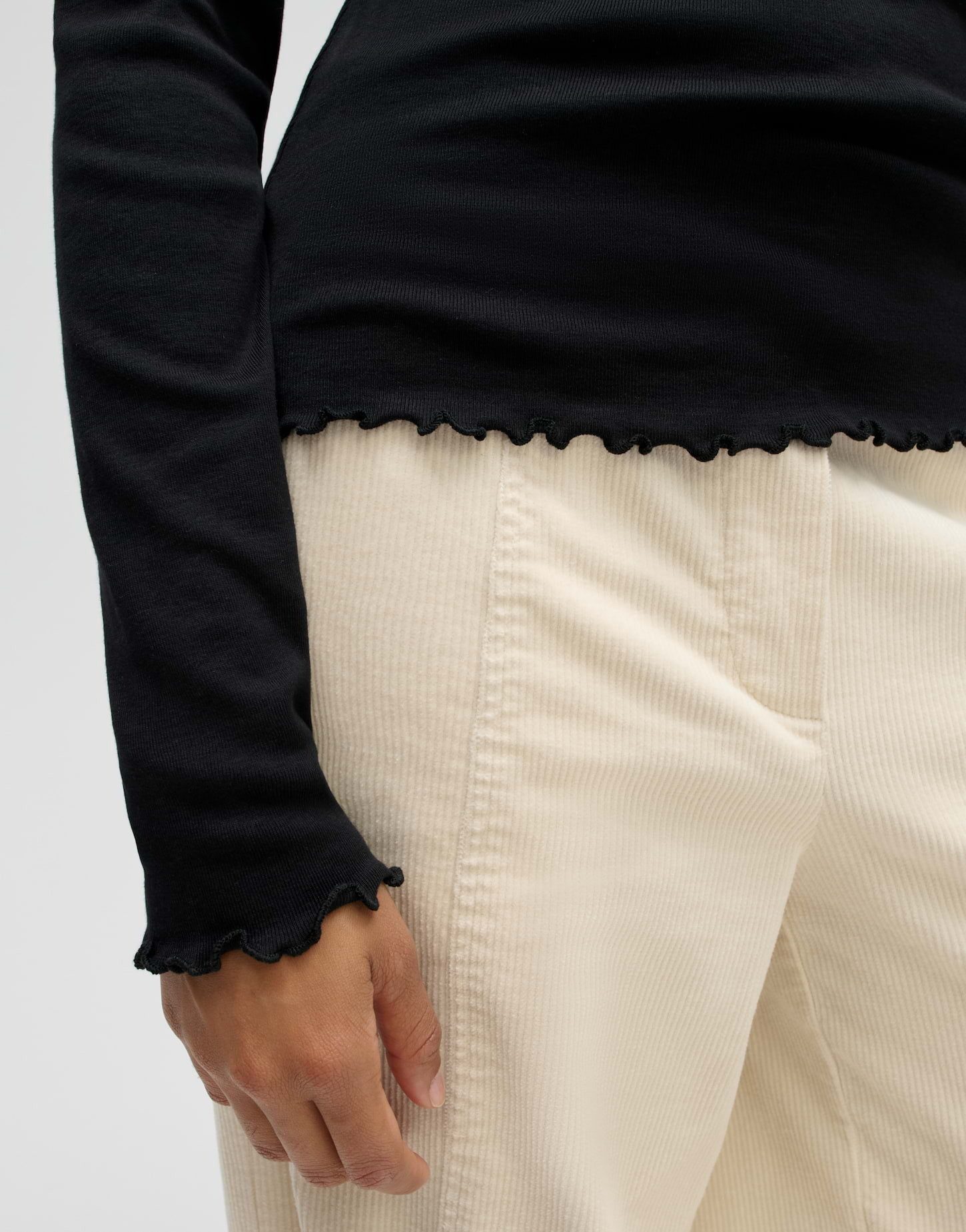 OPUS Langarmshirt SONINCHEN aus weichem Jersey figurbetont geschnitten, feine Rippstruktur, elastischer Stoff – Bild 5 von 5
