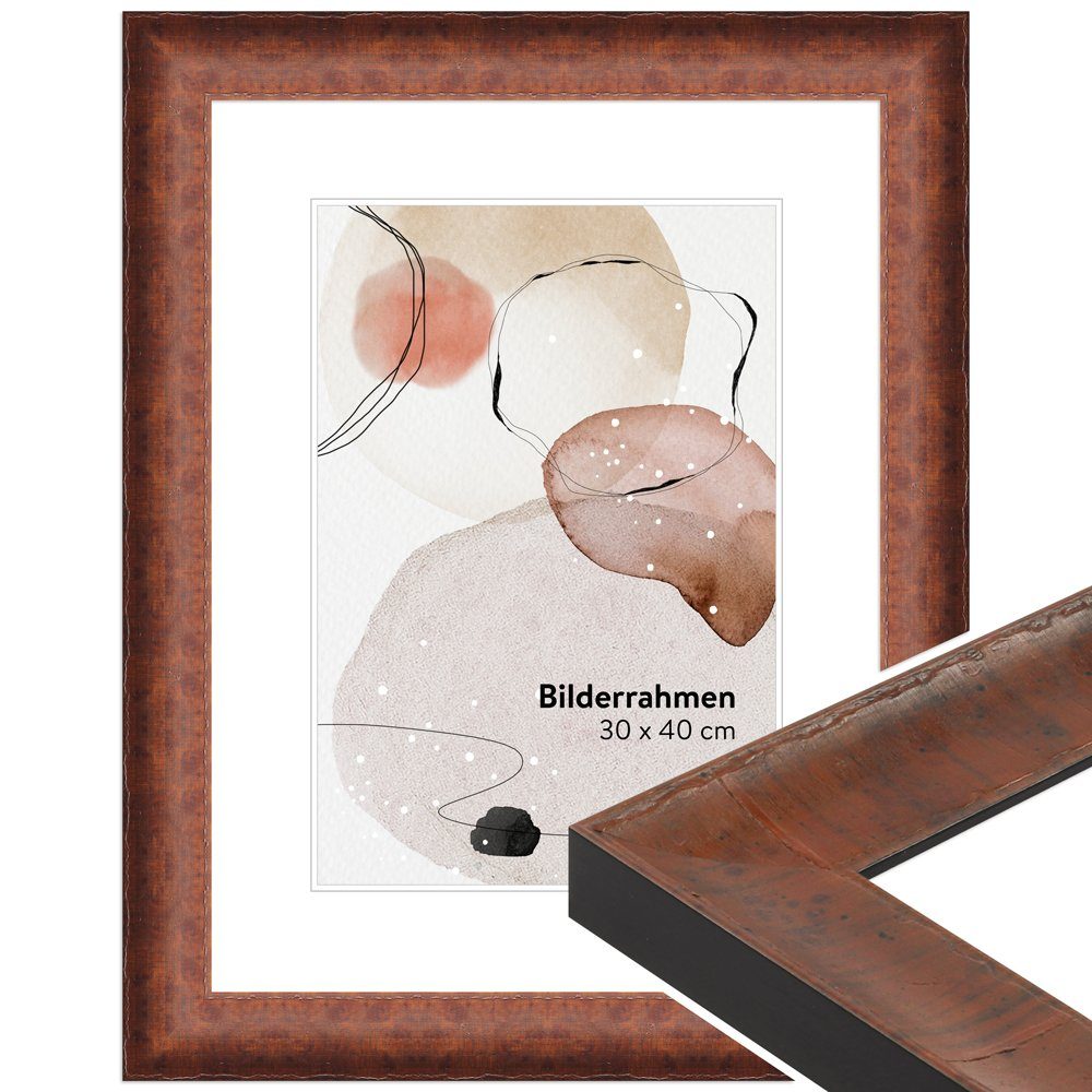 WANDStyle Bilderrahmen H620, Nussbaum-Optik, aus Massivholz im Antik Stil