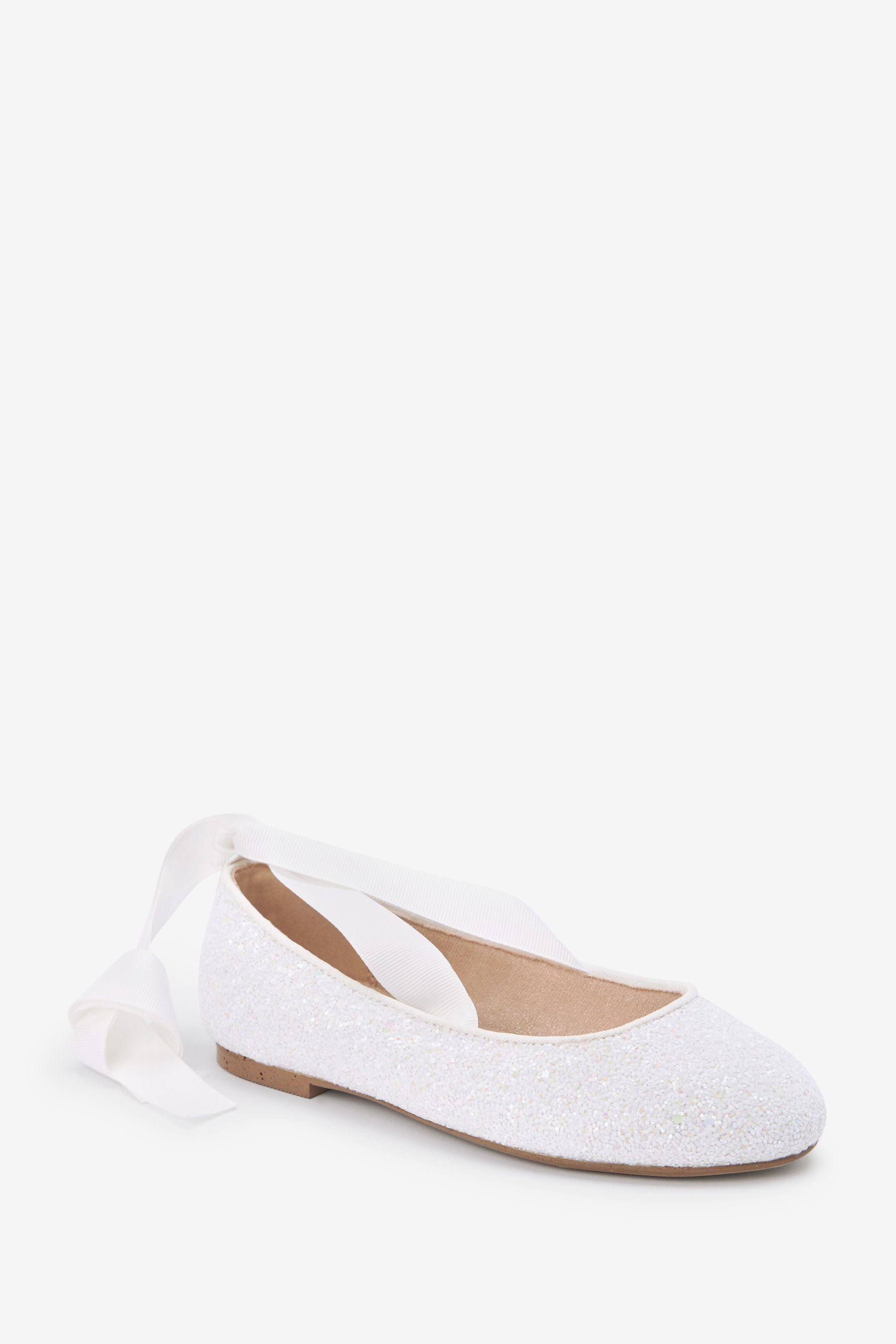 Next Festliche Schuhe mit Ballettschnürung Ballerina (1-tlg) White Glitter